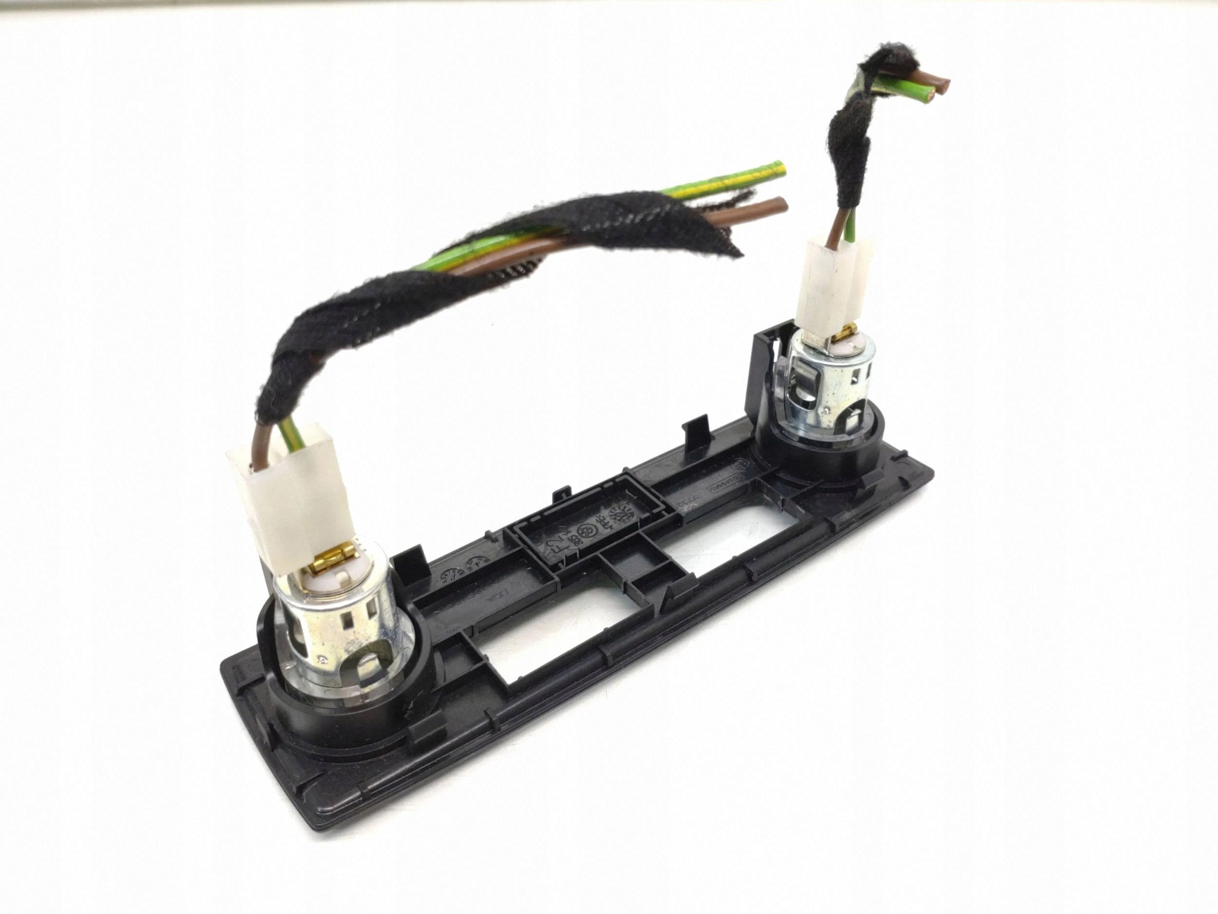 Tomada 12V Traseira BMW X5 E70 Usada image 3