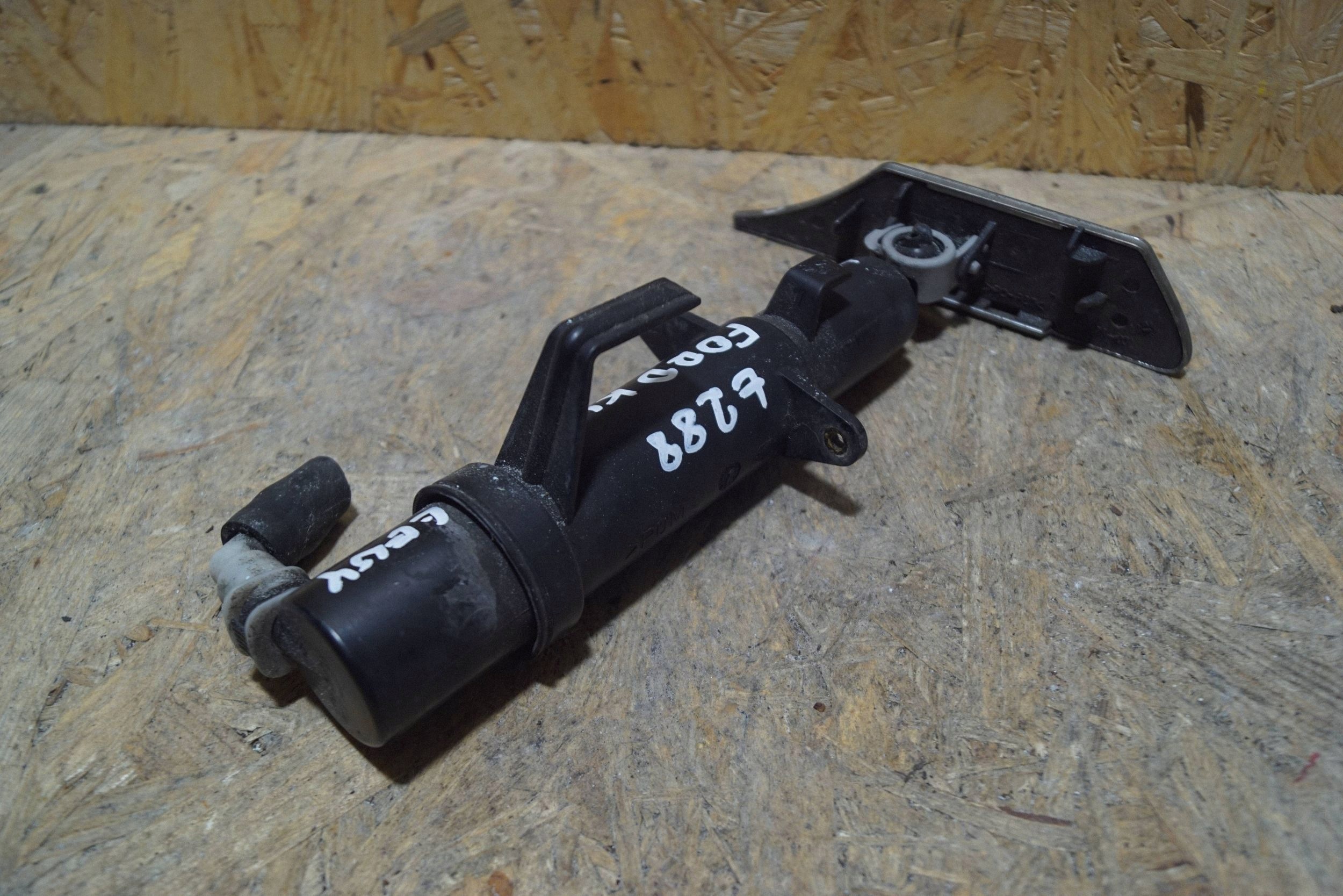 Lave-phare gauche Ford Kuga MK1 (JKM27317) image 4