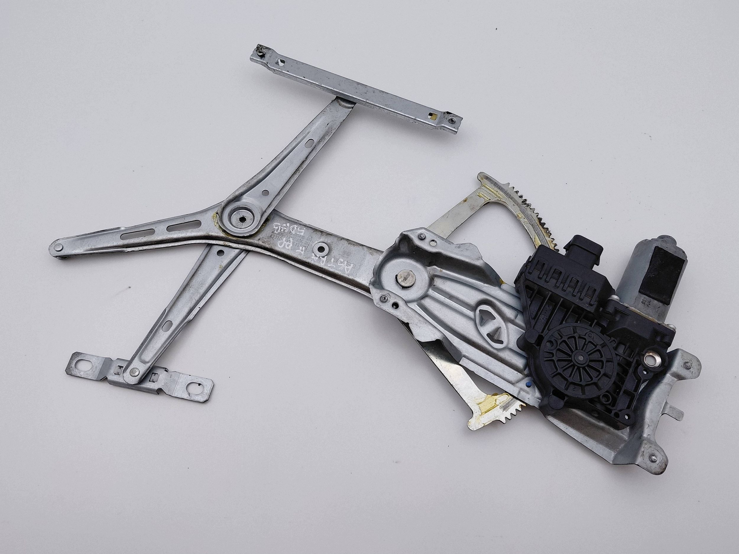 Raamheffer Rechtsvoor Opel Astra H DRC121970 image 2