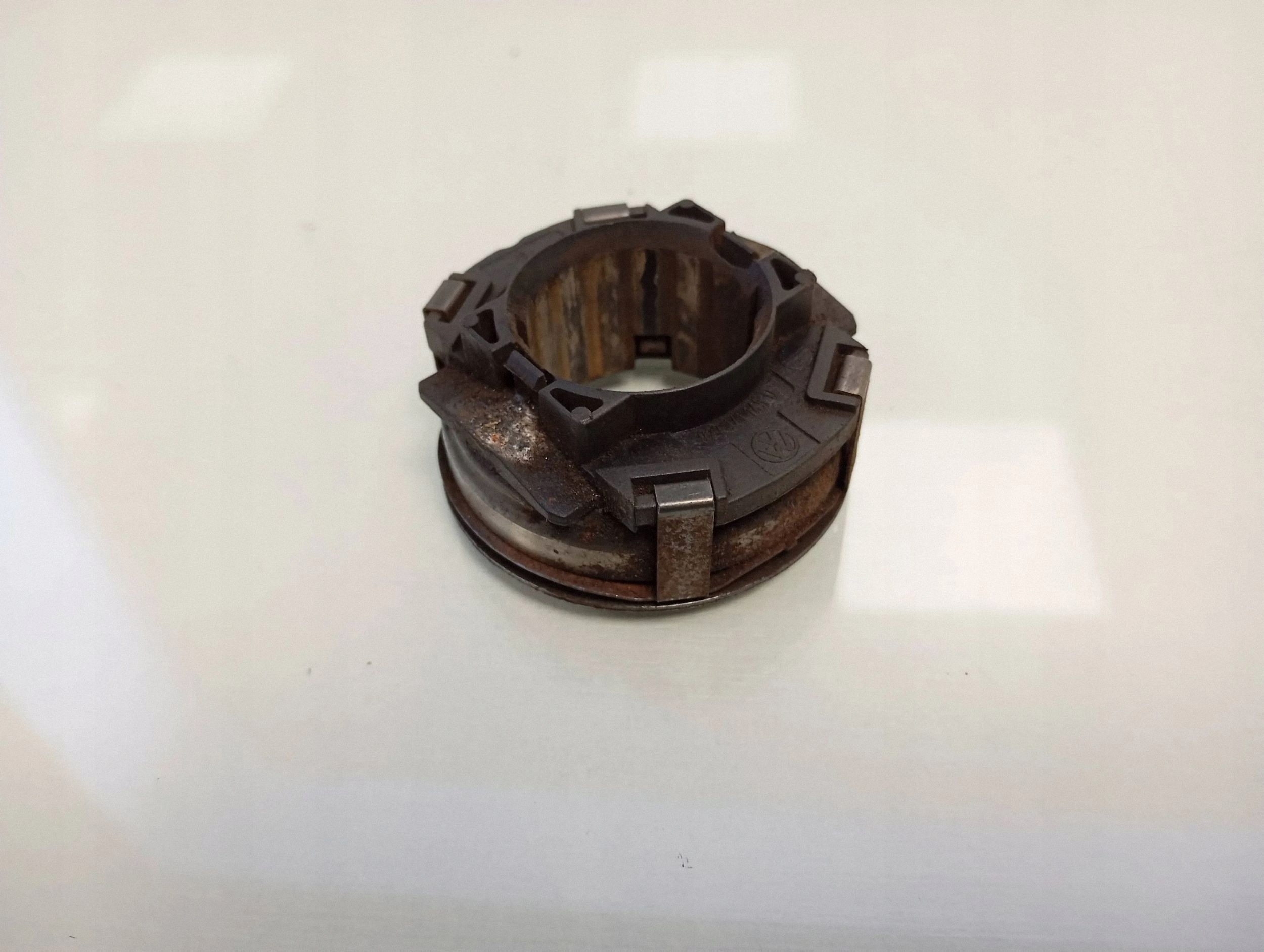 Rolamento de Embreagem Skoda Octavia 02T141165D image 2