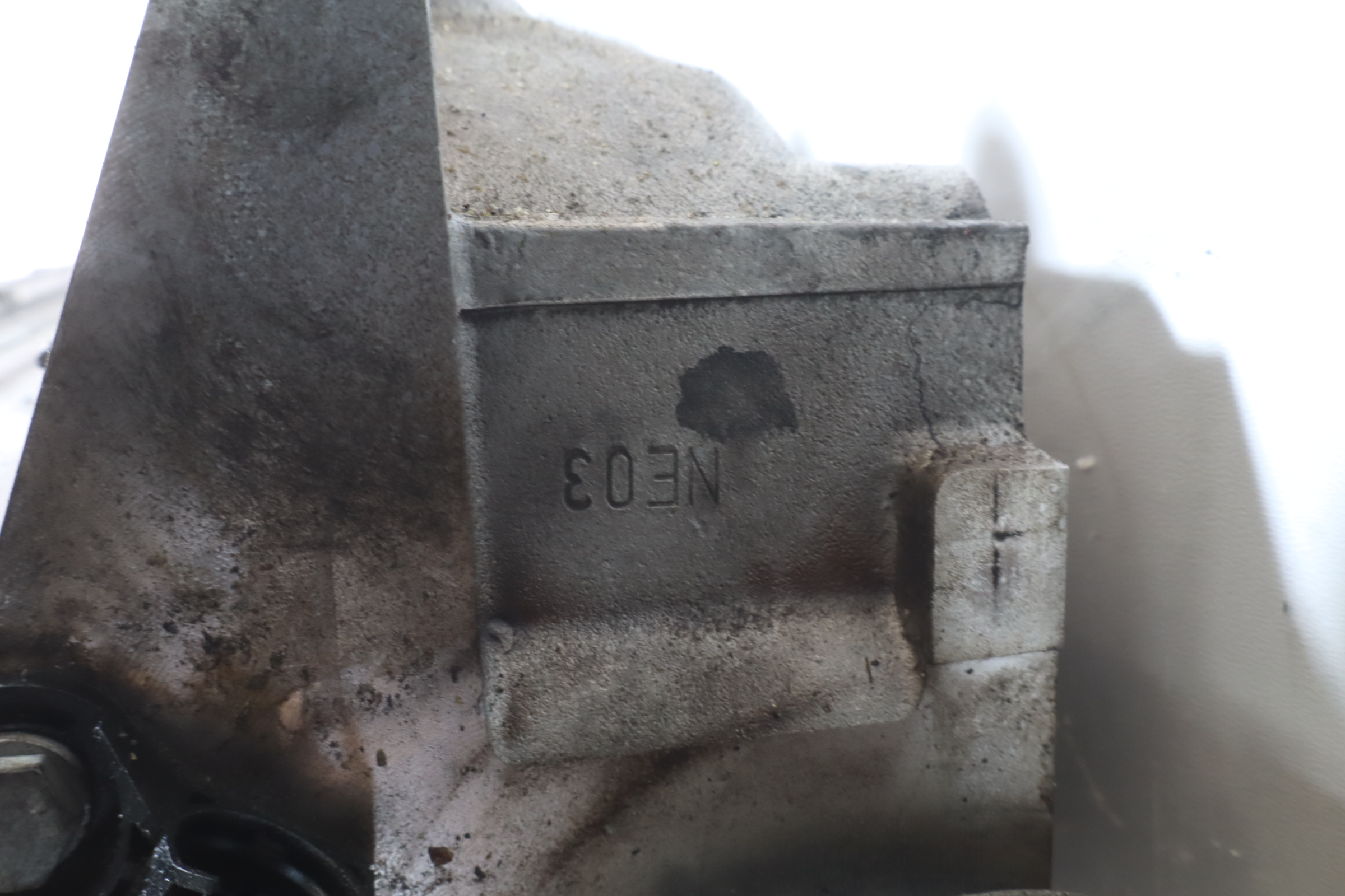 Culasse Audi A4 B8 2.0 TDI 03L103373E image 10
