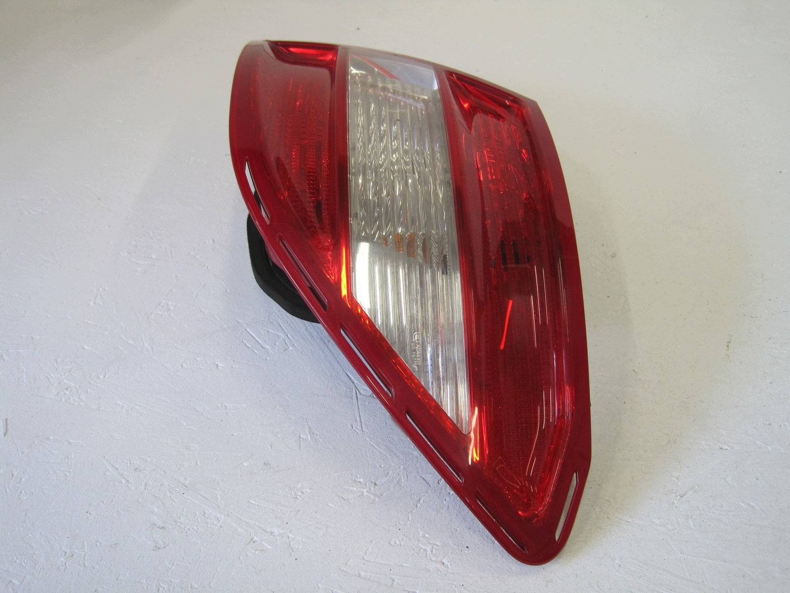 Luz trasera derecha Mercedes Clase C 204 image 5