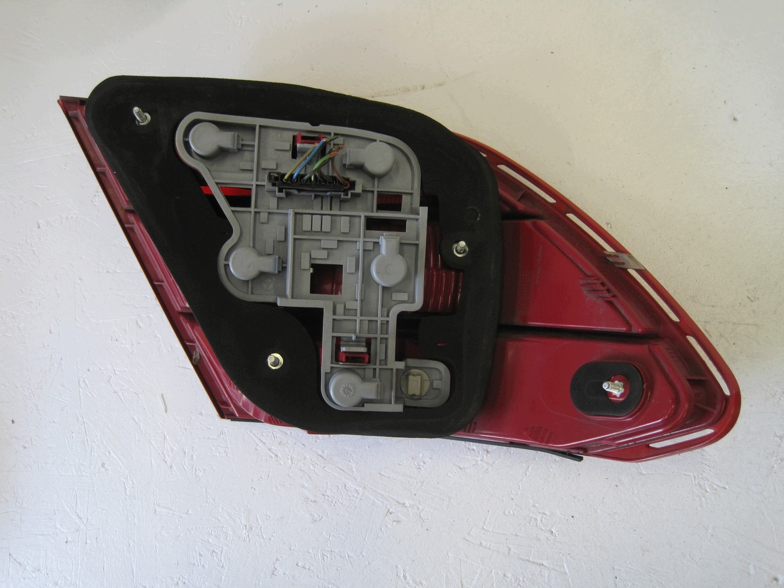 Luz trasera derecha Mercedes Clase C 204 image 7