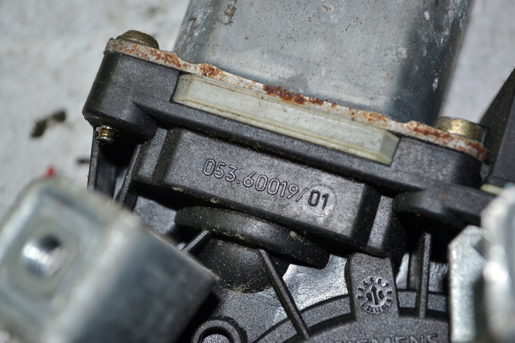 Motor Elevador Vidro VW Transporter T4 Esq 7D0959801 image 4