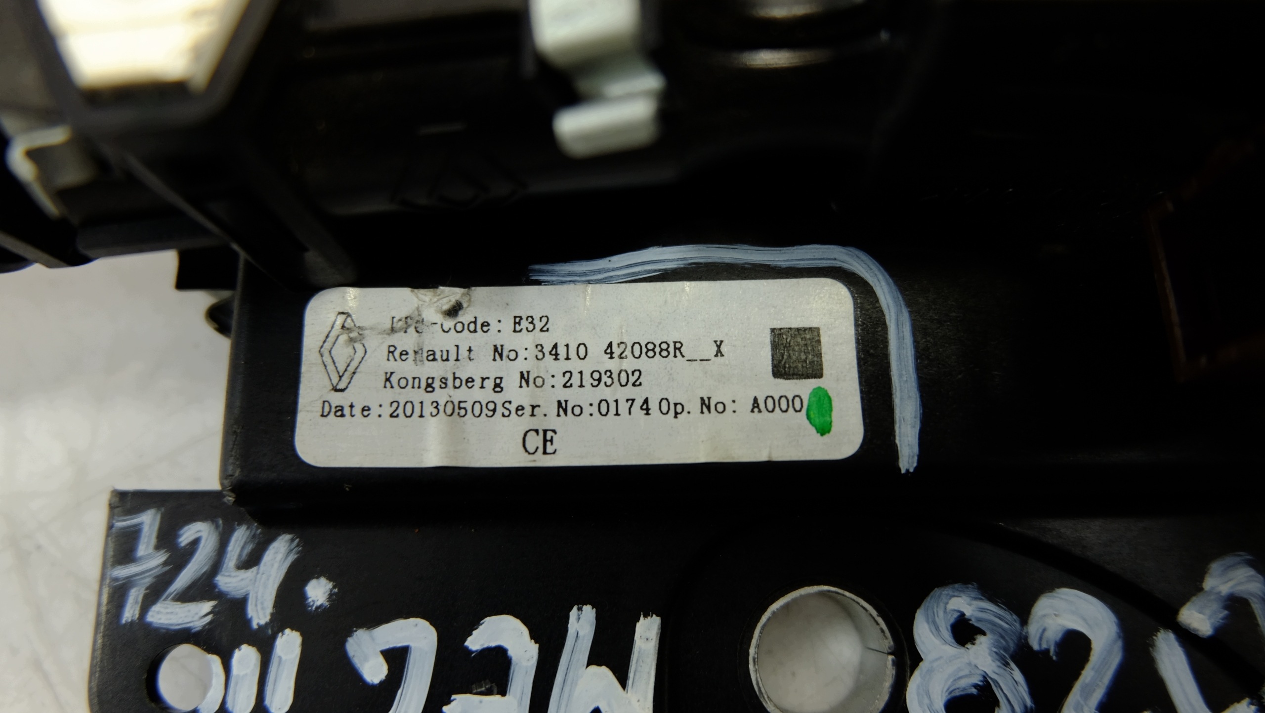 Renault Megane III 1.5 dCi Selector 8200960930 image 8
