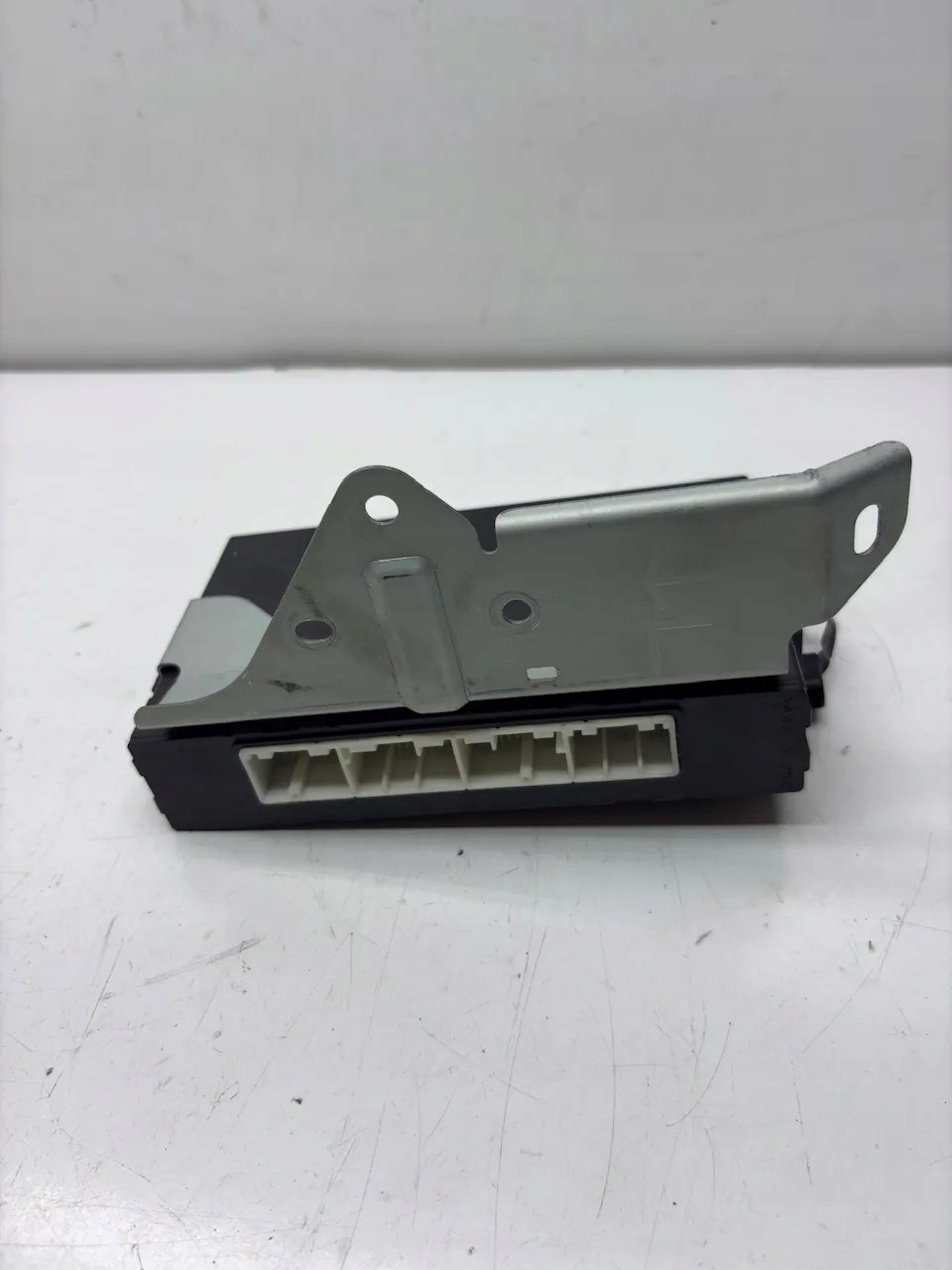 Module confort Subaru 88281AJ220 2.0L diesel 2012 image 7