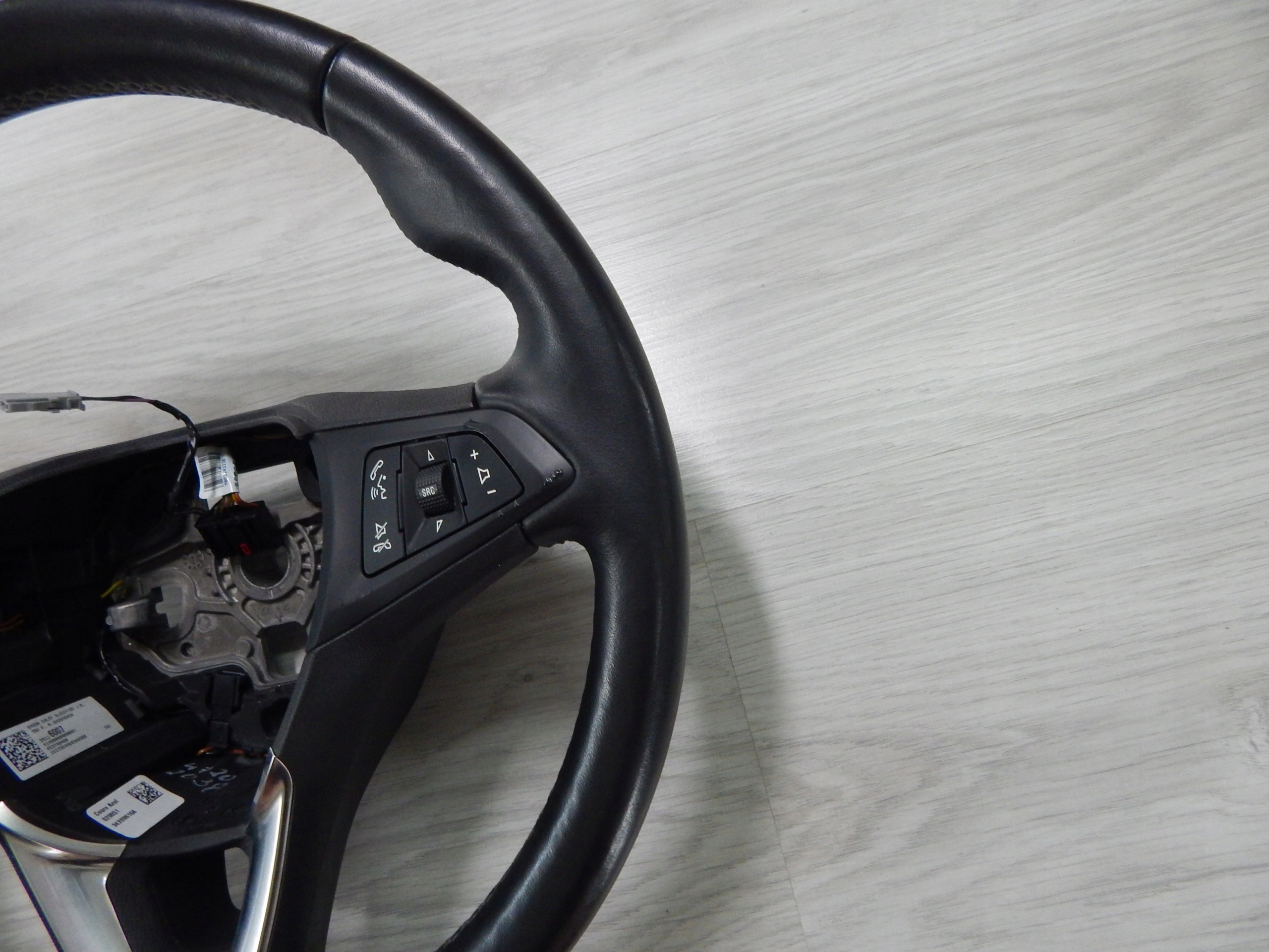 Opel Corsa E - handlebar heated leather tempoma oryg image 3