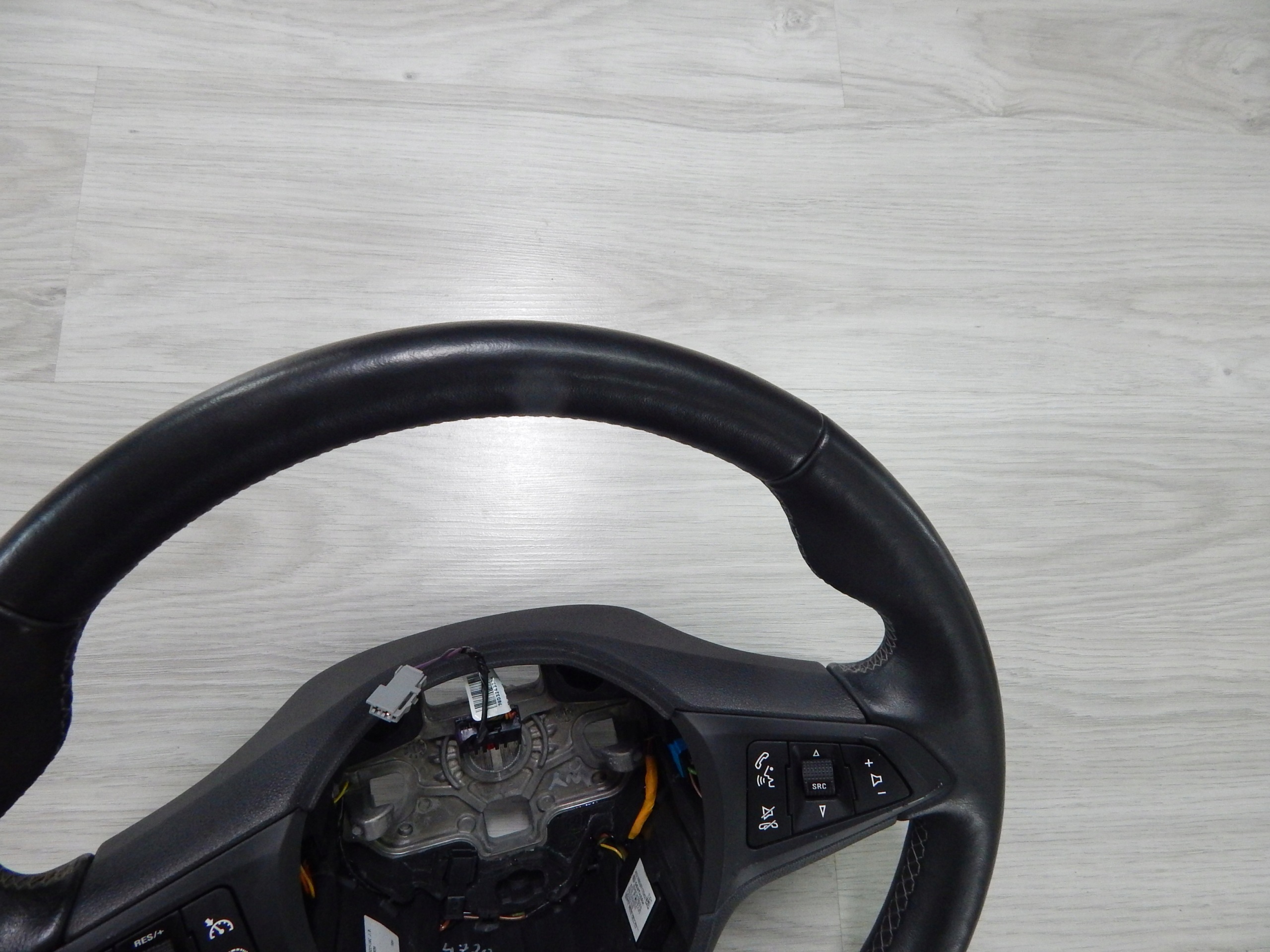 Opel Corsa E - handlebar heated leather tempoma oryg image 5