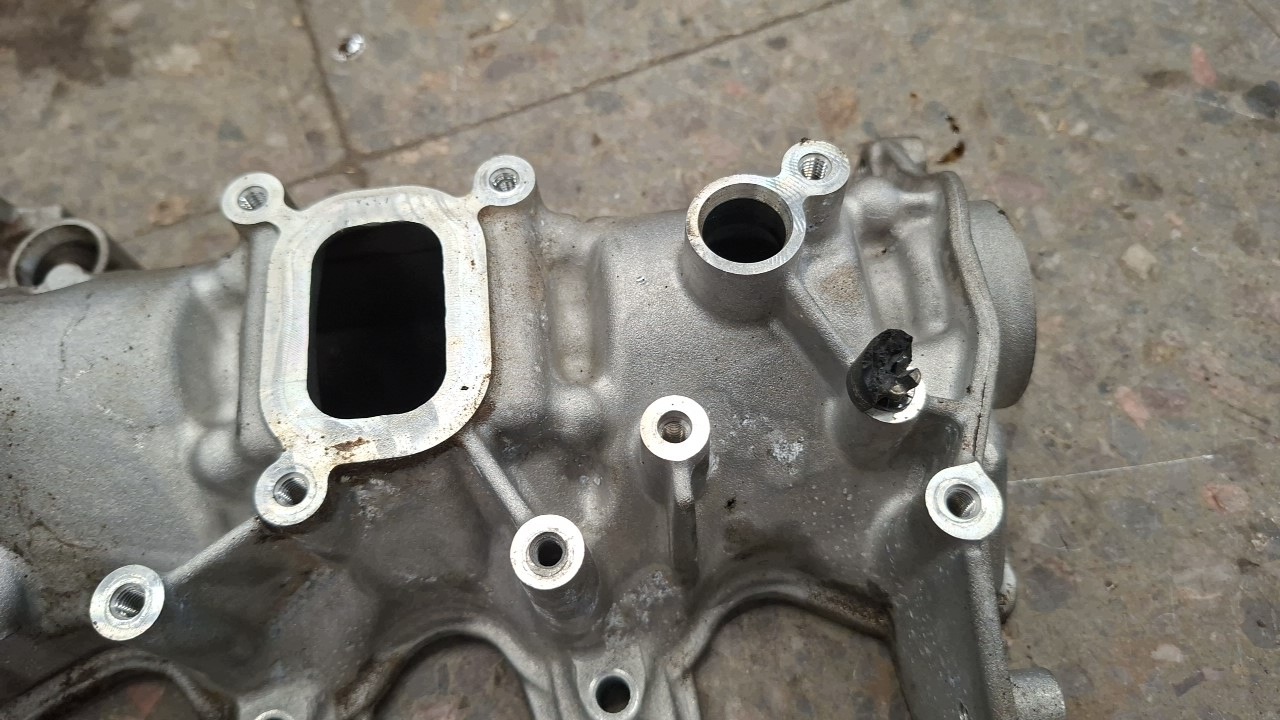 Tapa de válvulas Ford Fiesta MK4 1.0 EcoBoost h6bg-6e262-ae image 4