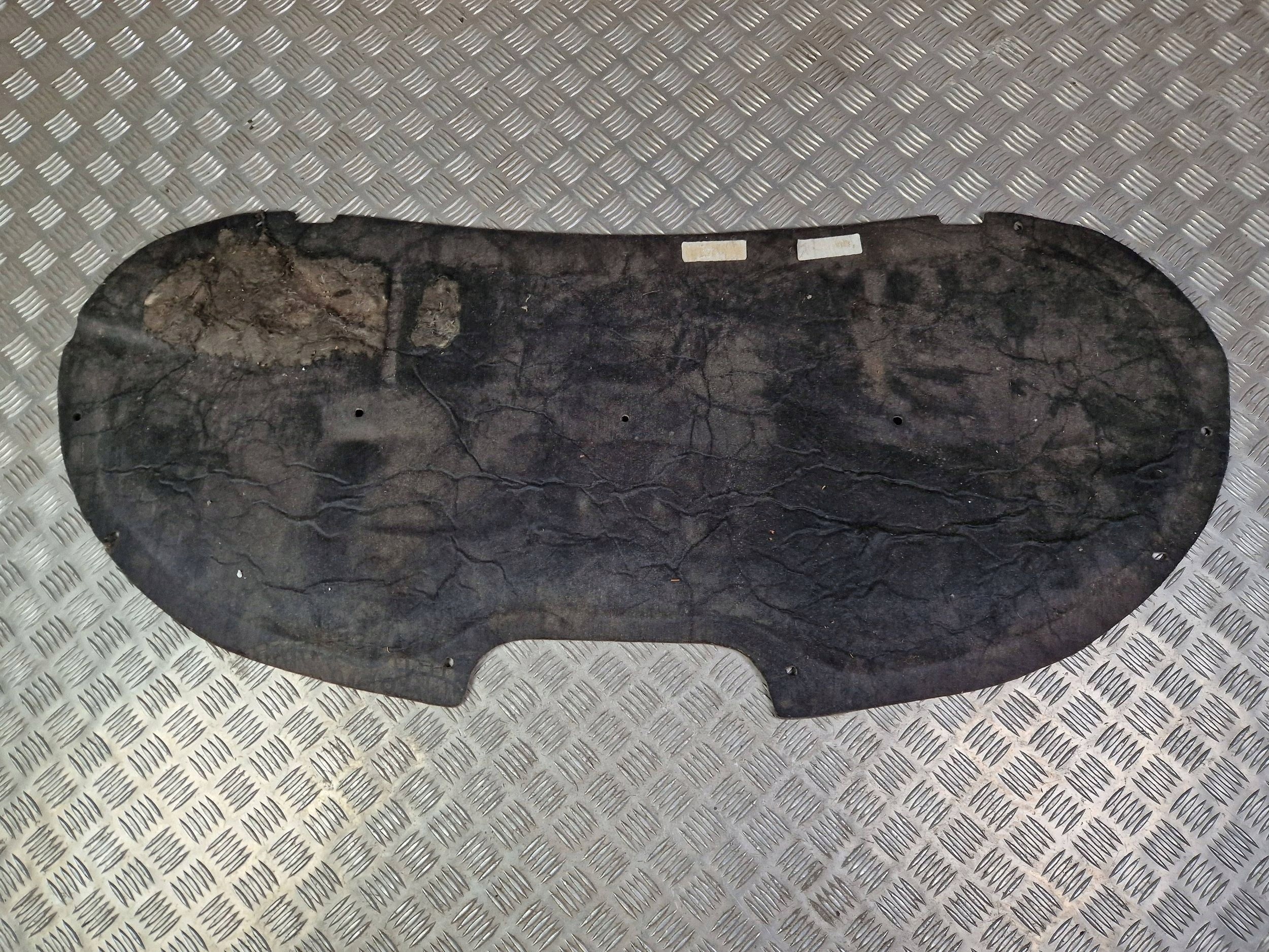 Insulation de capot Chrysler Pacifica 68225645AA image 7