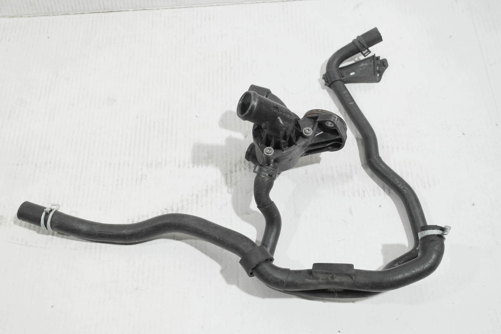 Conduite d'eau VW AUDI SEAT SKODA 1K0122109CF image 2