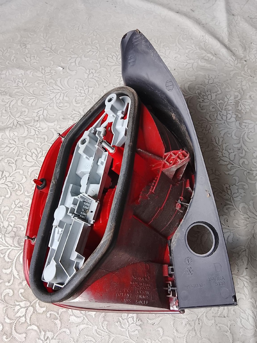 Takavalo oikea Renault Modus alkuperäinen
