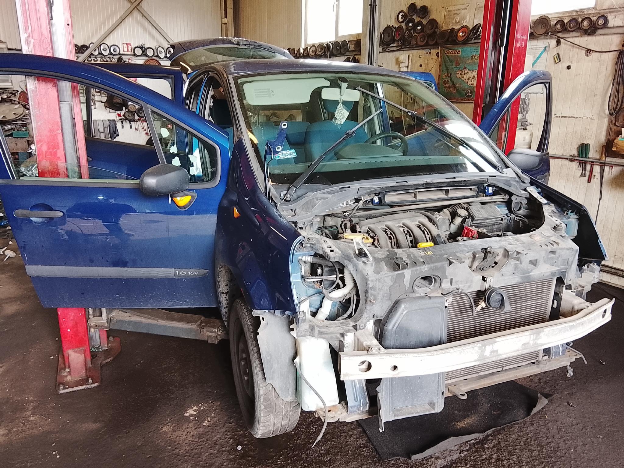 Interruptor de Vidro Dianteiro Esquerdo Renault Modus image 3