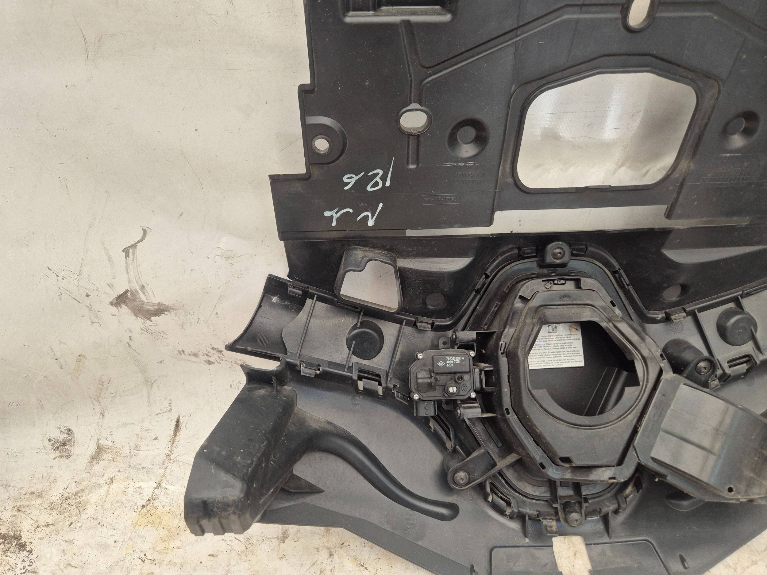 Grill till Renault Zoe – OEM 1154304X image 3