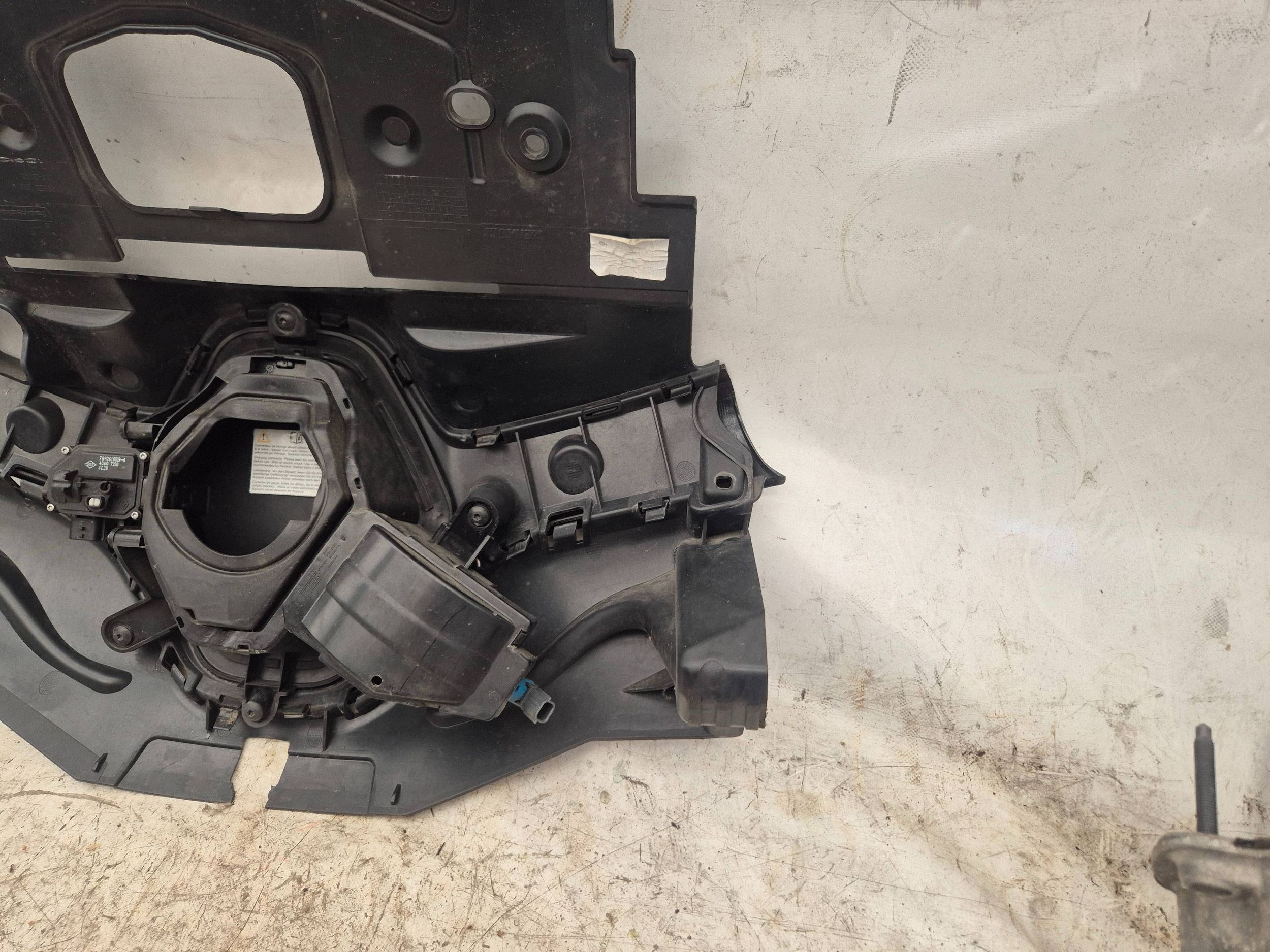 Grill till Renault Zoe – OEM 1154304X image 4