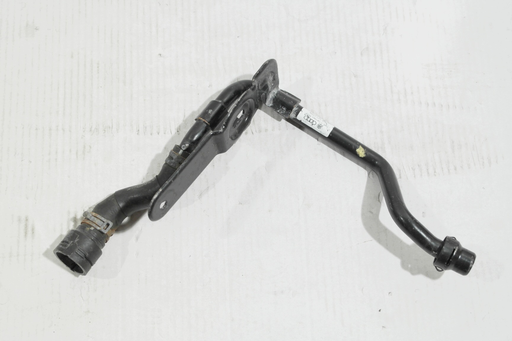Conduite d'eau VW AUDI SEAT SKODA 7N0121070K image 2
