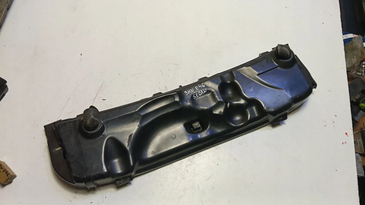 Cadre filtre habitacle BMW 3 E46 8370066 image 2
