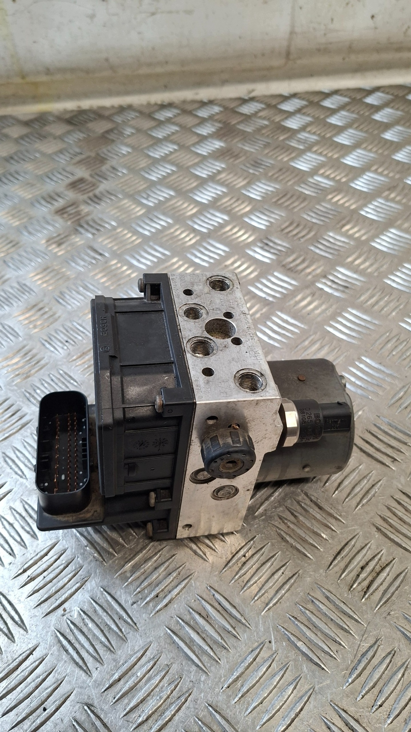 Pompa ABS VW Passat B5 1.9 TDI 46822135 image 8