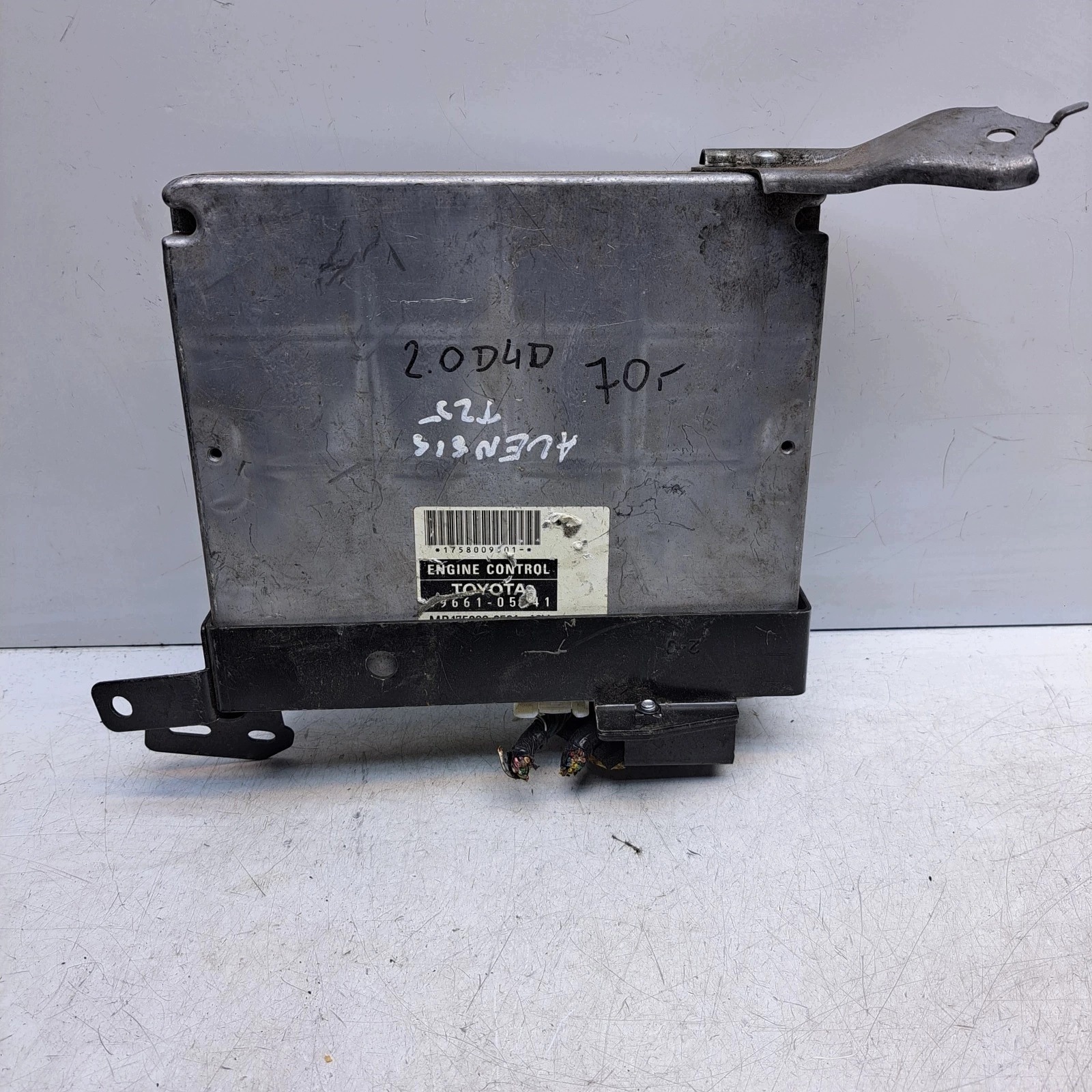 ECU Engine Computer 89661-05A41 Avensis T25 2.0 D4D