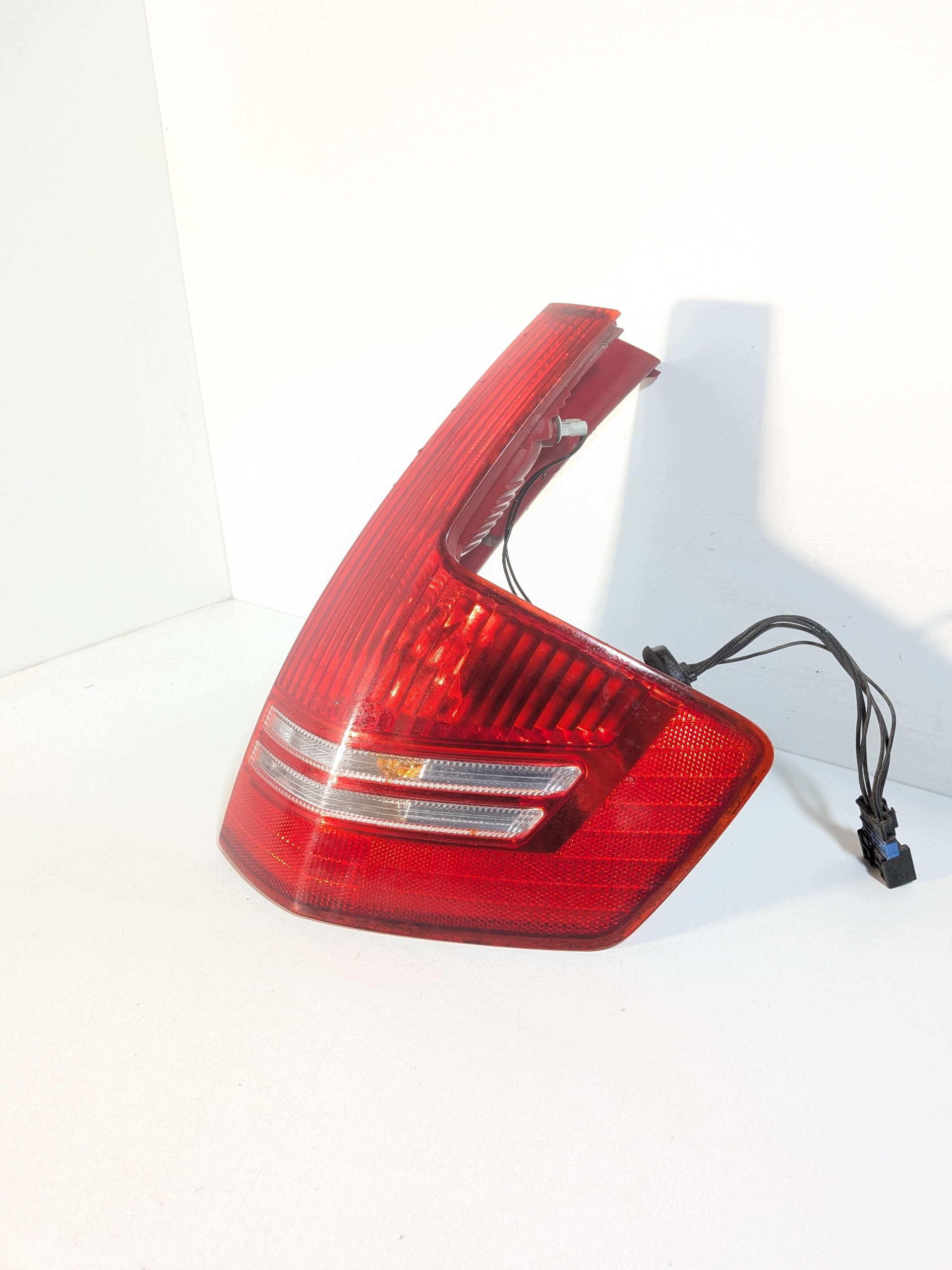Luz trasera derecha Citroen C4 9655863980 image 2