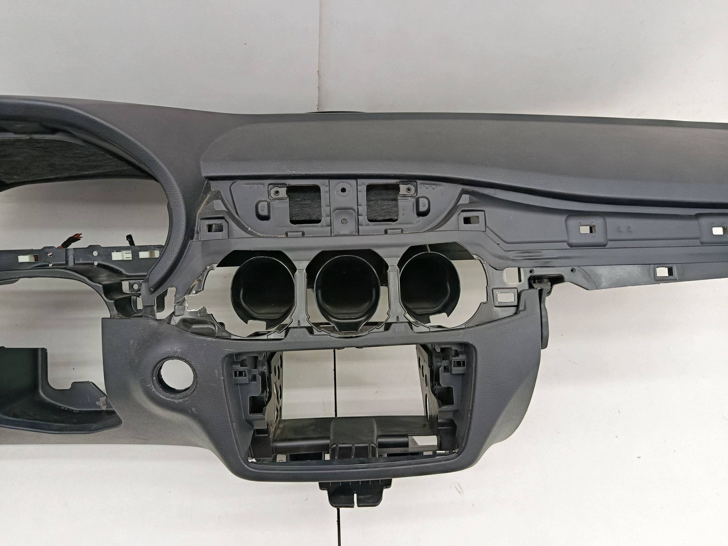 Mercedes W246 Console Tableau de Bord Europe image 4