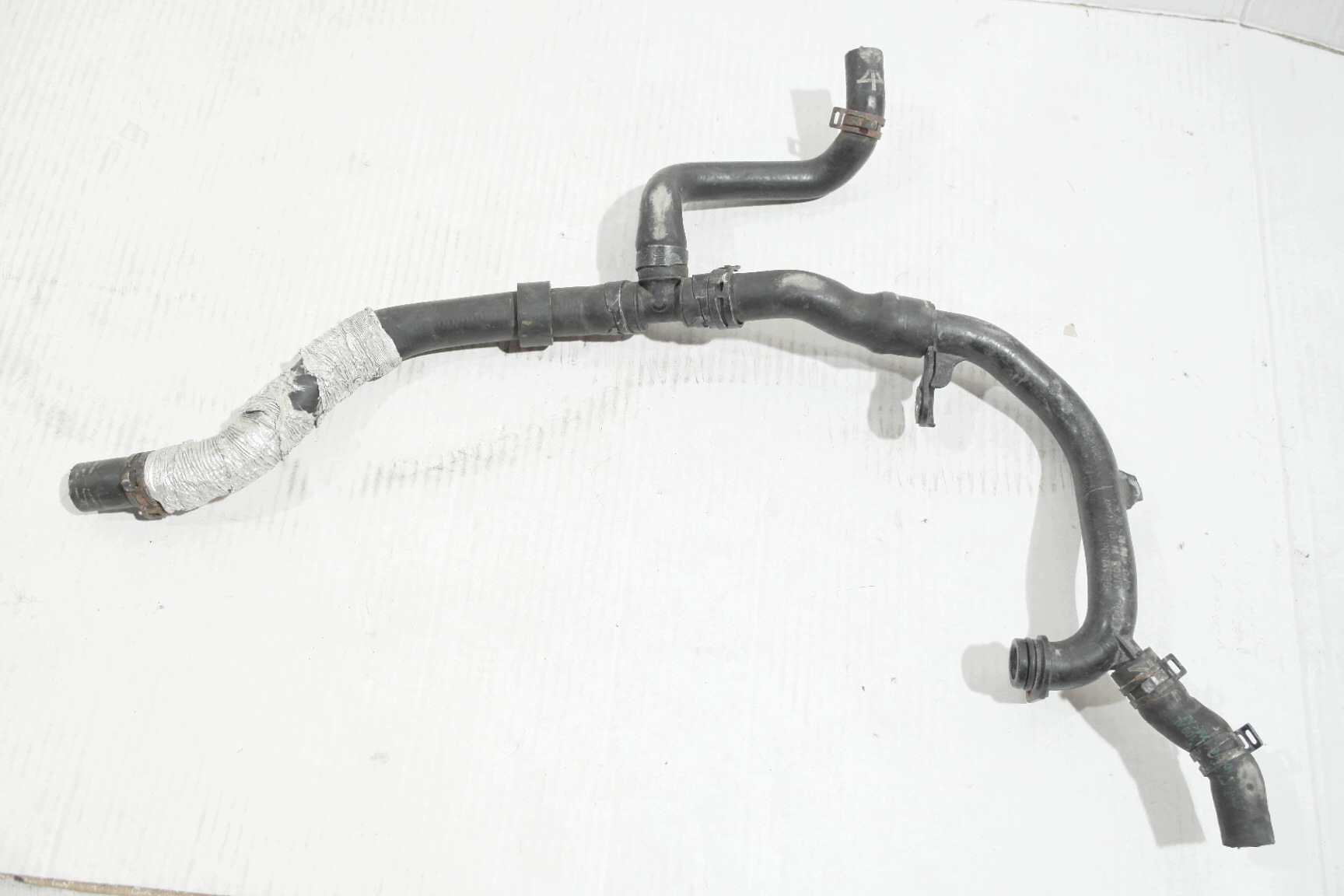 Conduite d'eau VW AUDI SEAT SKODA 3C0122073FE image 2