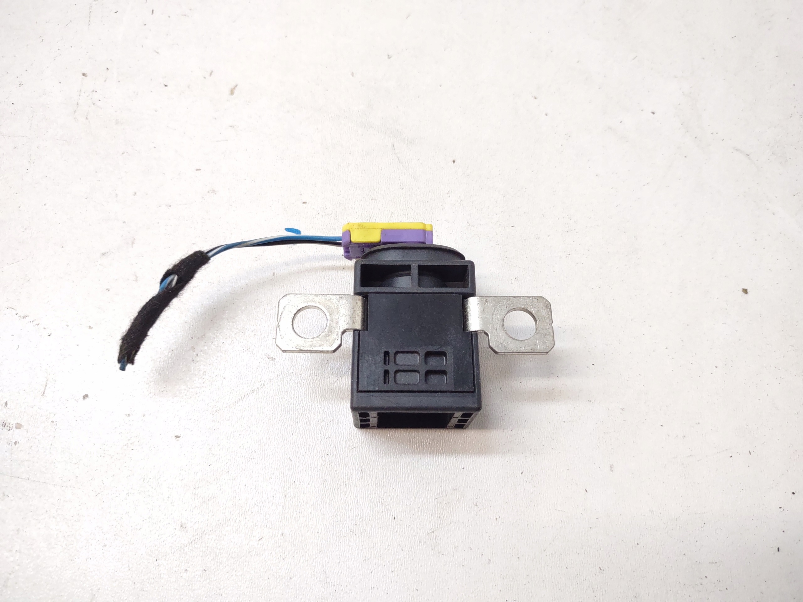 Säkring pyro 4F0915519 8R1 Audi A4 B8 A5 8T A6 C6 Q5 8R