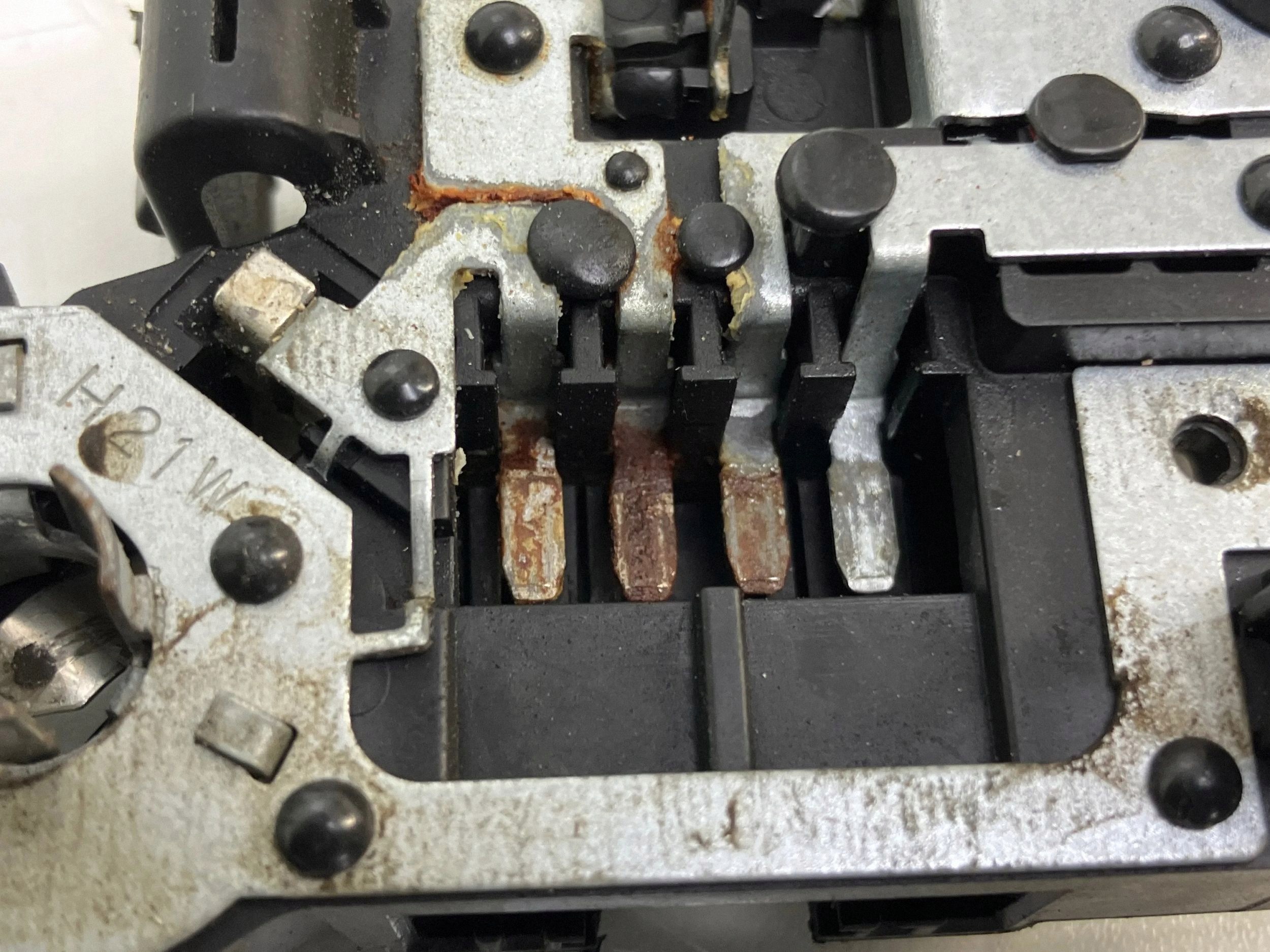 BMW 3 F30 F31 12V Aansluiting (achter) gebruikt image 3