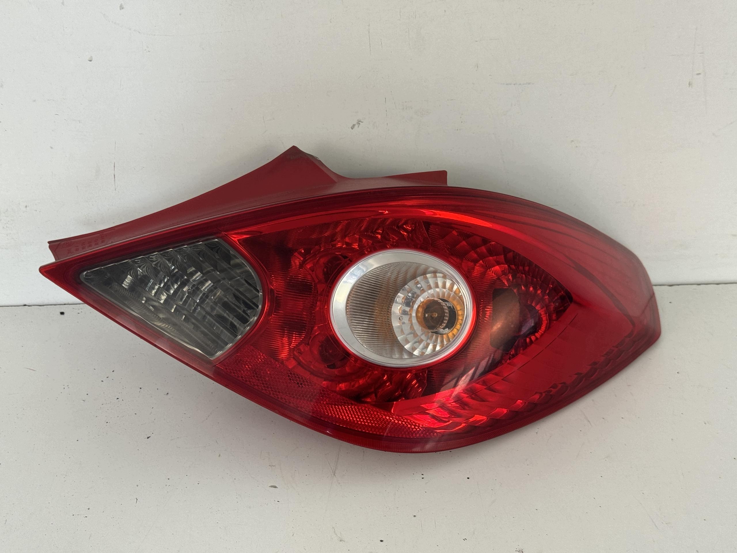 Baklykta höger Opel Corsa D 13186351 image 2