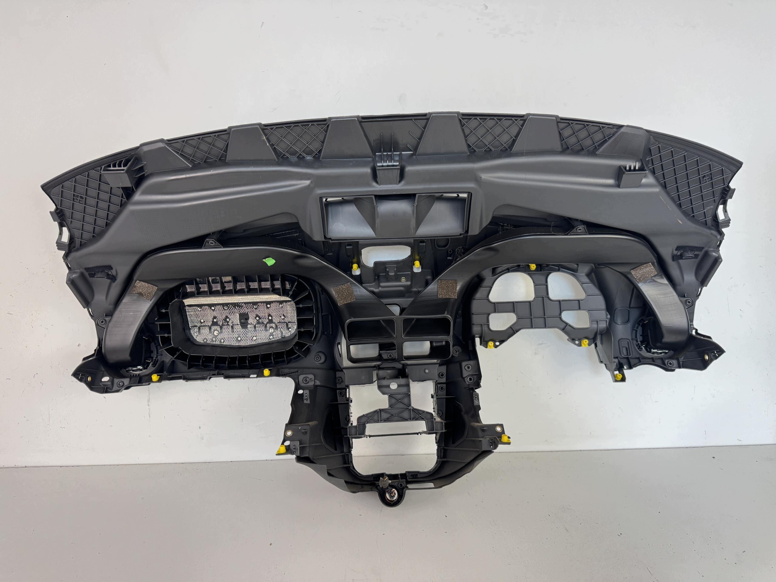 Opel Corsa D Armaturenbrett Airbag Europa 13184102 image 7
