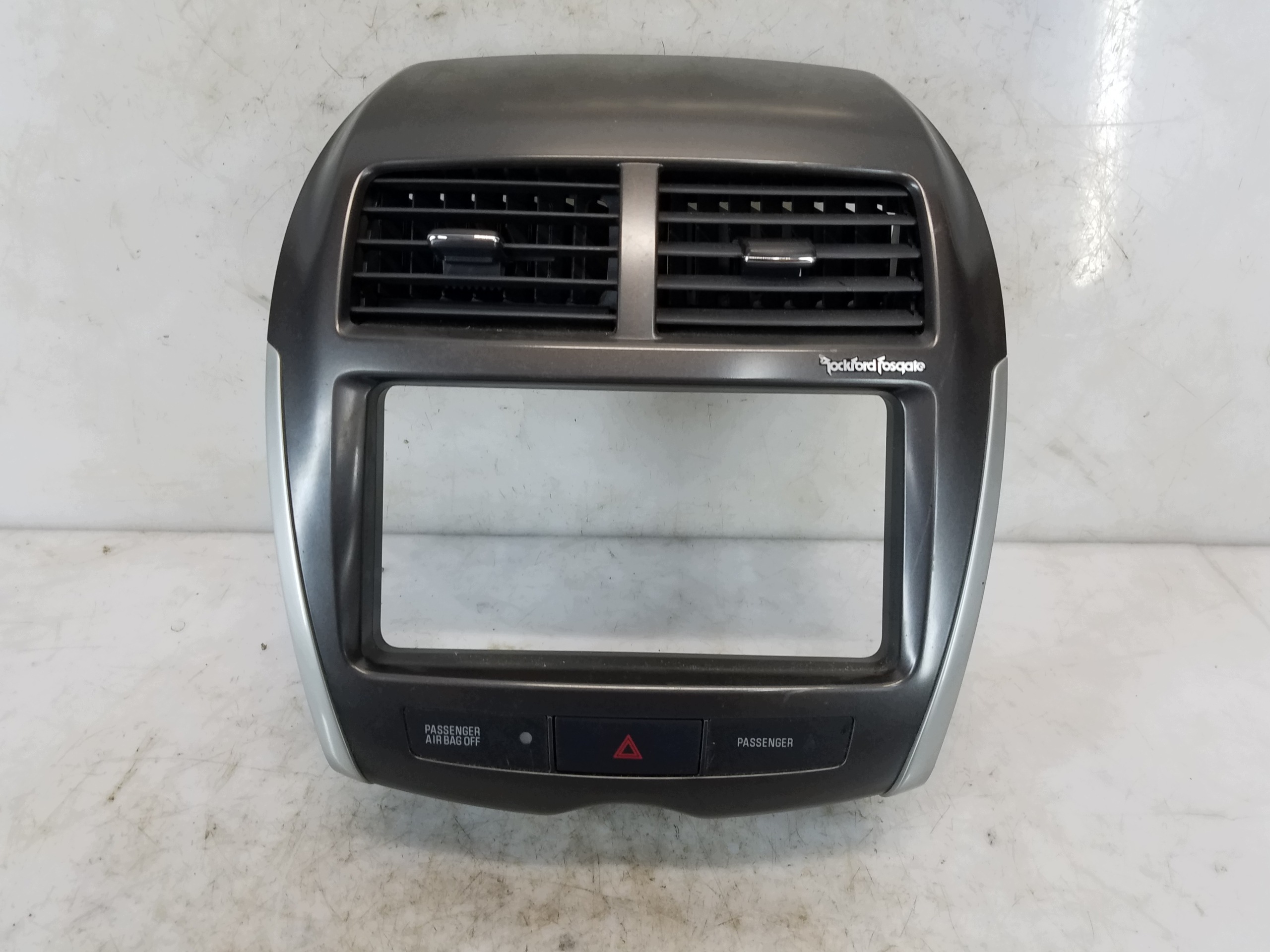 Radio Ram Mittkonsol Mitsubishi ASX Lift 8002A916 image 2
