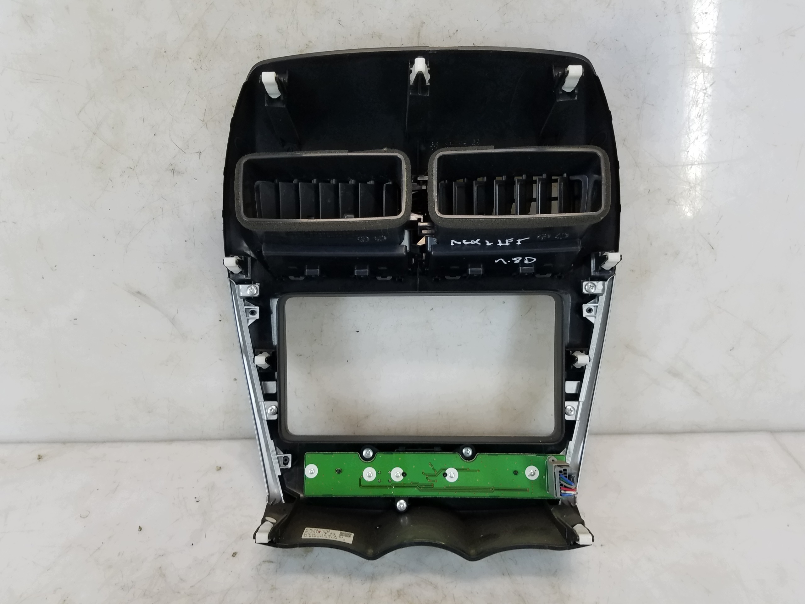 Radio Ram Mittkonsol Mitsubishi ASX Lift 8002A916 image 5