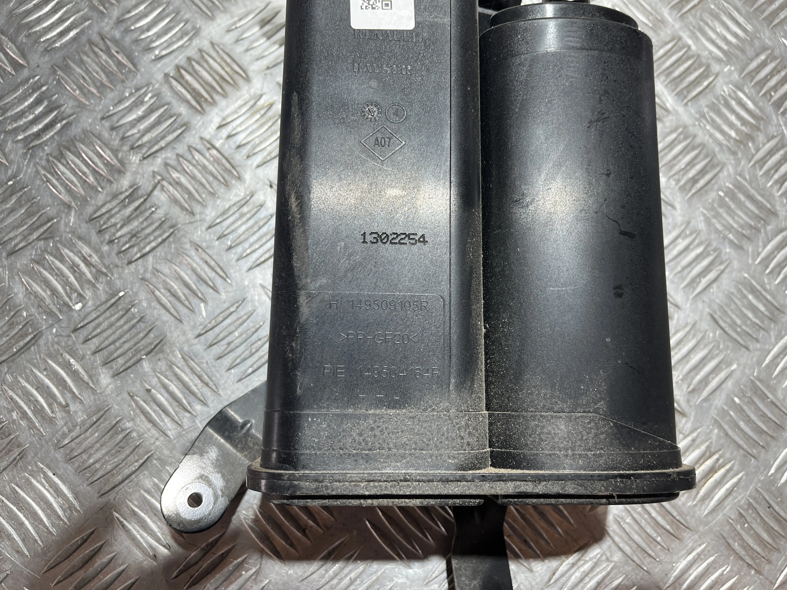 Brandstoffilter Renault Symbioz 1.6 SCE 149509105R