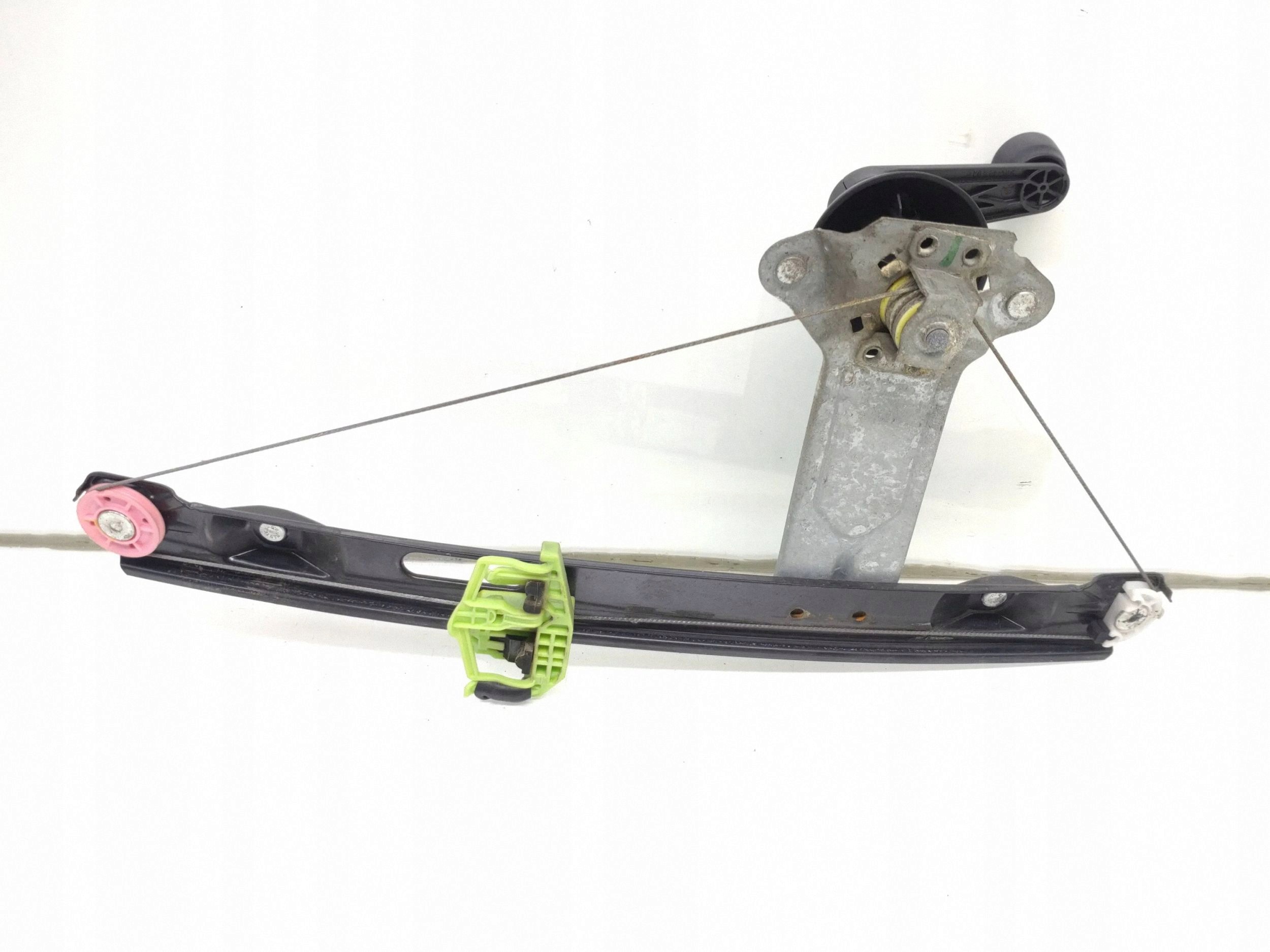 BMW 1 E81 E87 Manual Window Regulator Rear image 3