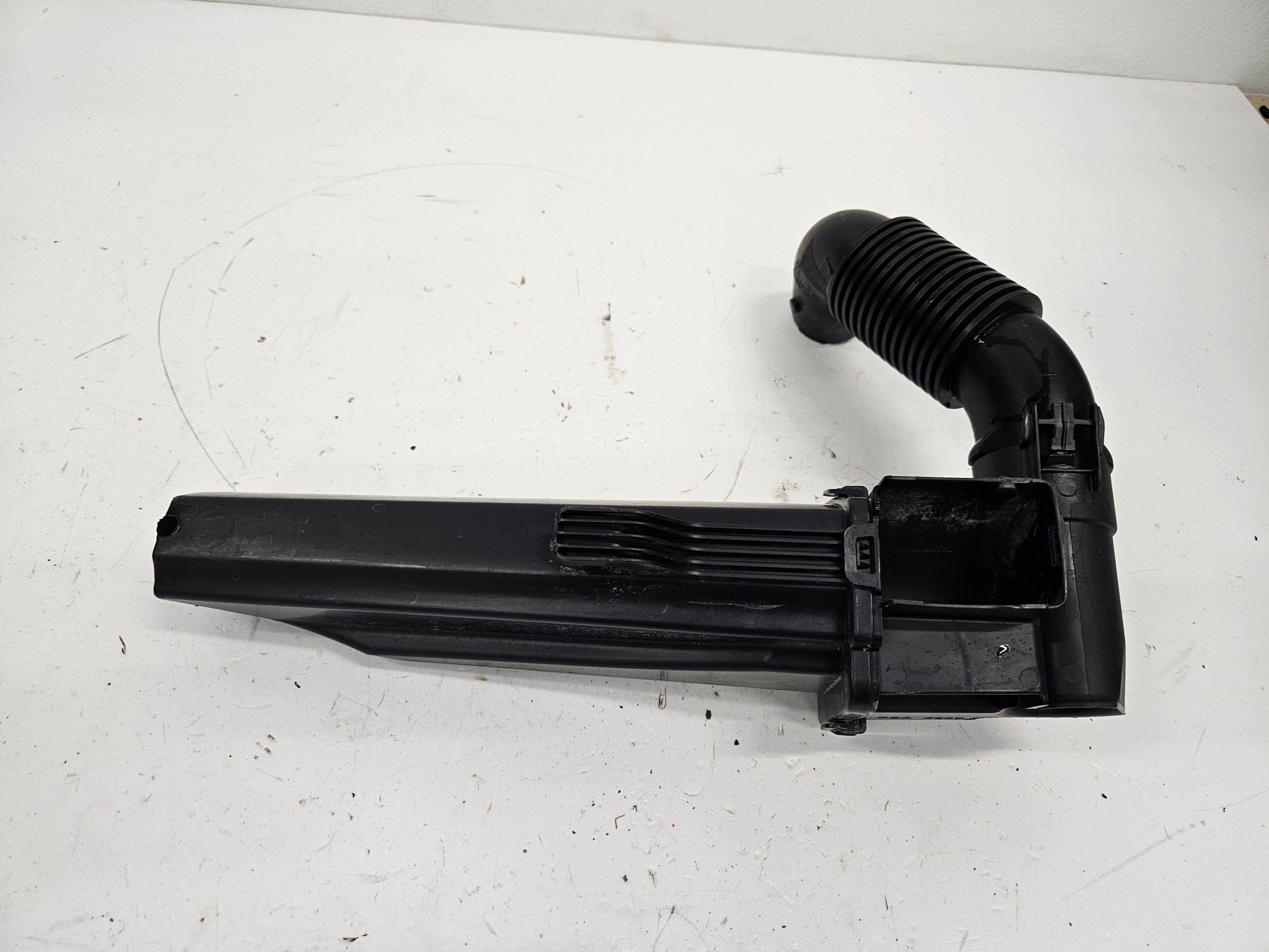 Citroen C3 III Luftfilterhus 9870851680 image 2