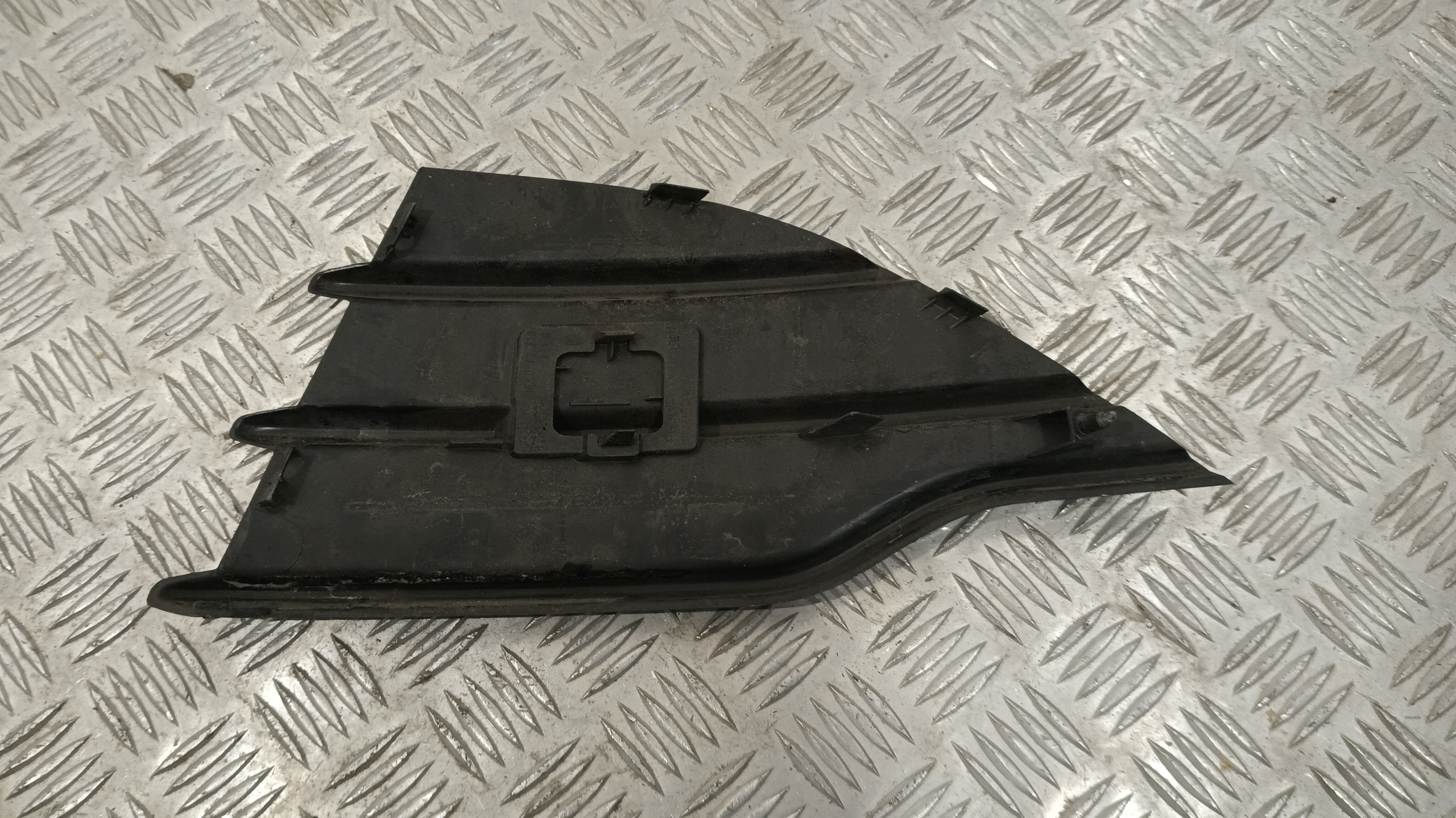 Rejilla Parachoques Ford Kuga MK2 Derecha image 7