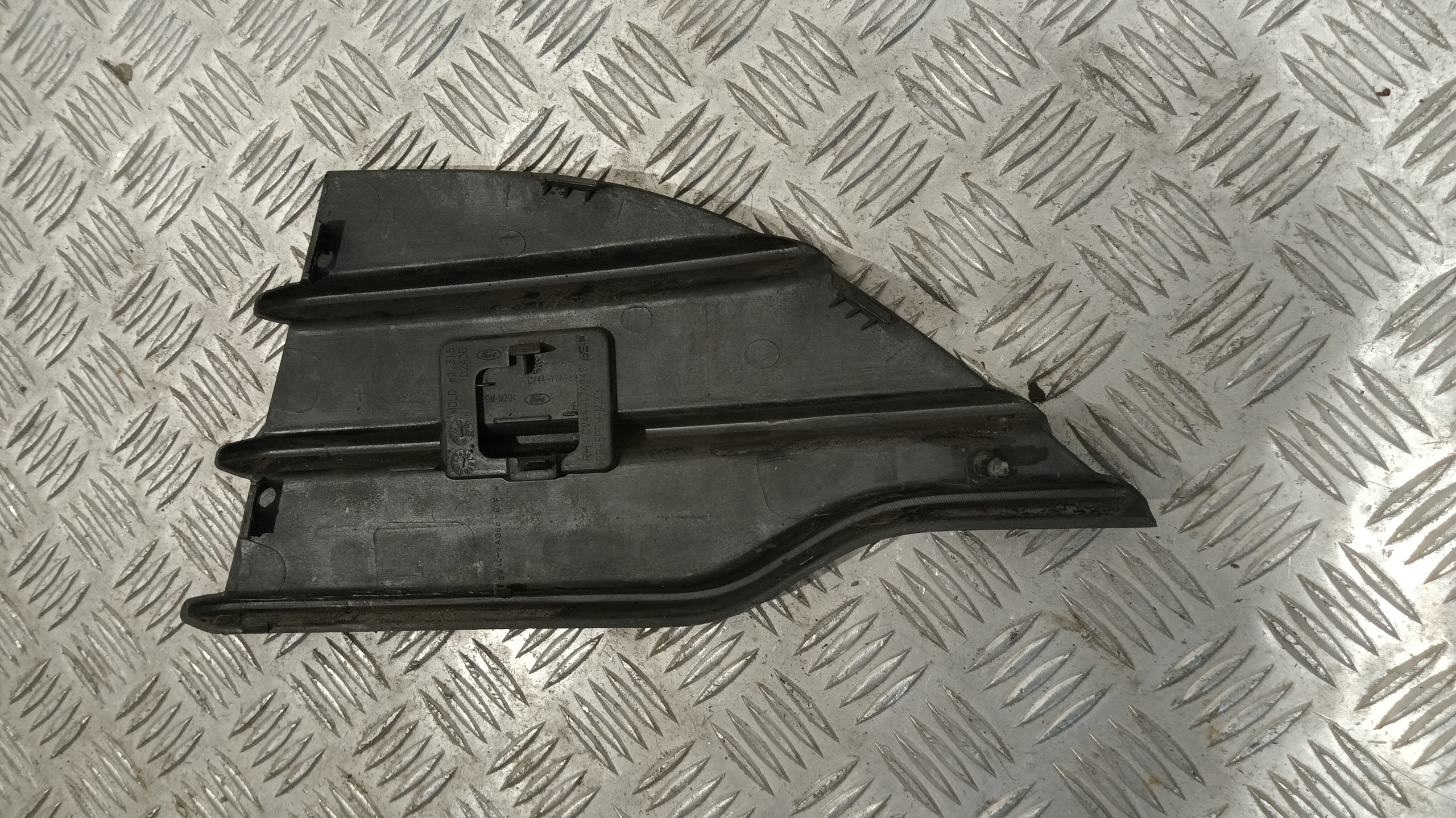 Rejilla Parachoques Ford Kuga MK2 Derecha image 8