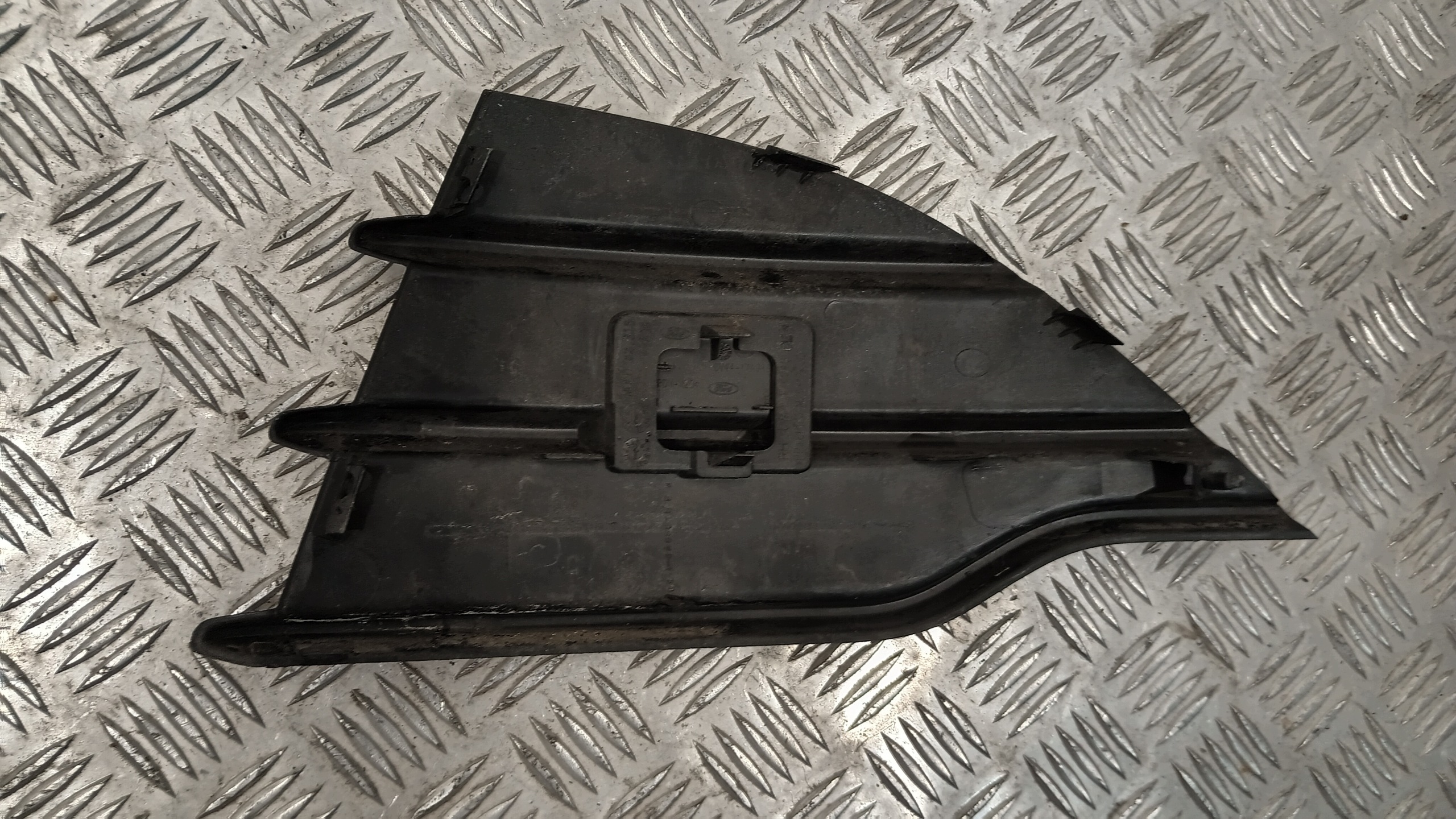Rejilla Parachoques Ford Kuga MK2 Derecha image 9