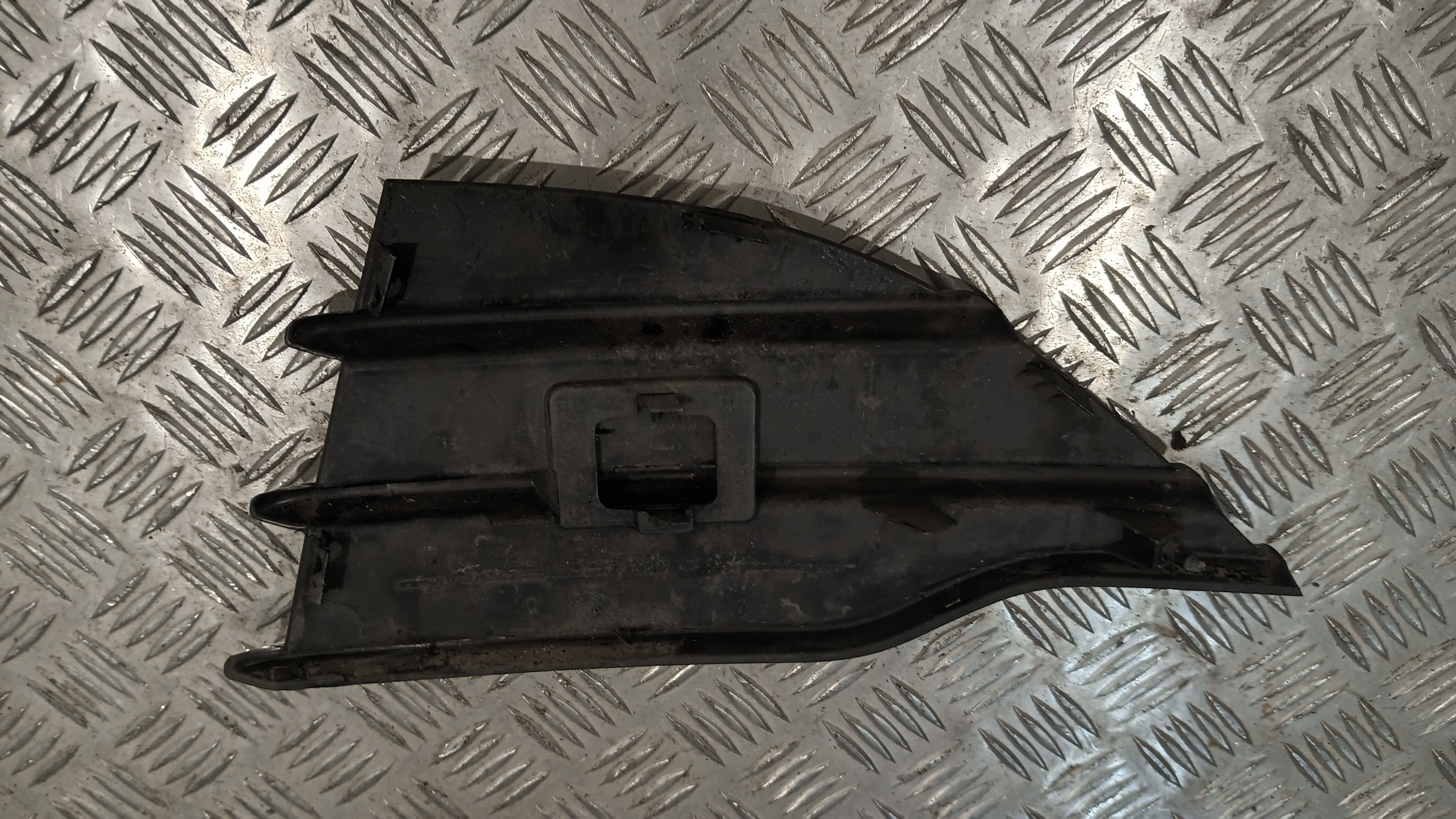 Rejilla Parachoques Ford Kuga MK2 Derecha image 10