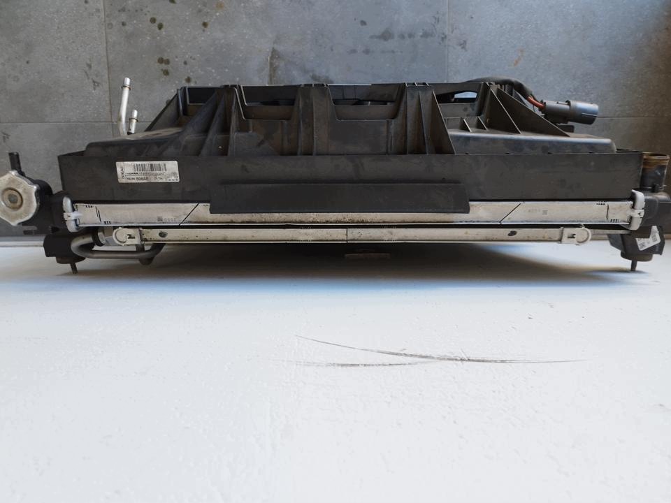 RAM 1500 CLASSIC jäähdytin 68268592AD image 8