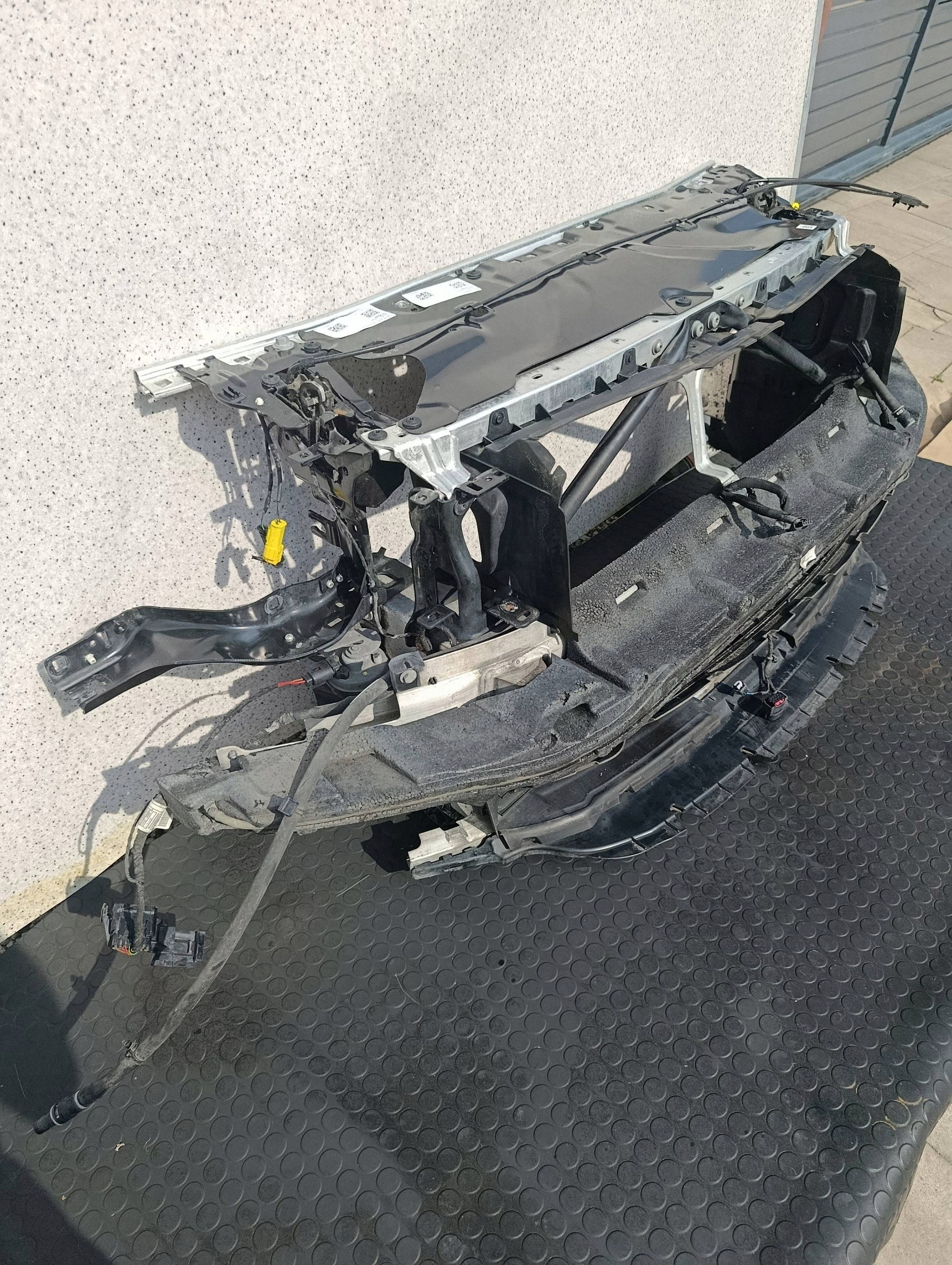 BMW 840i G16 G15 G14 etuvahvistin 7373405