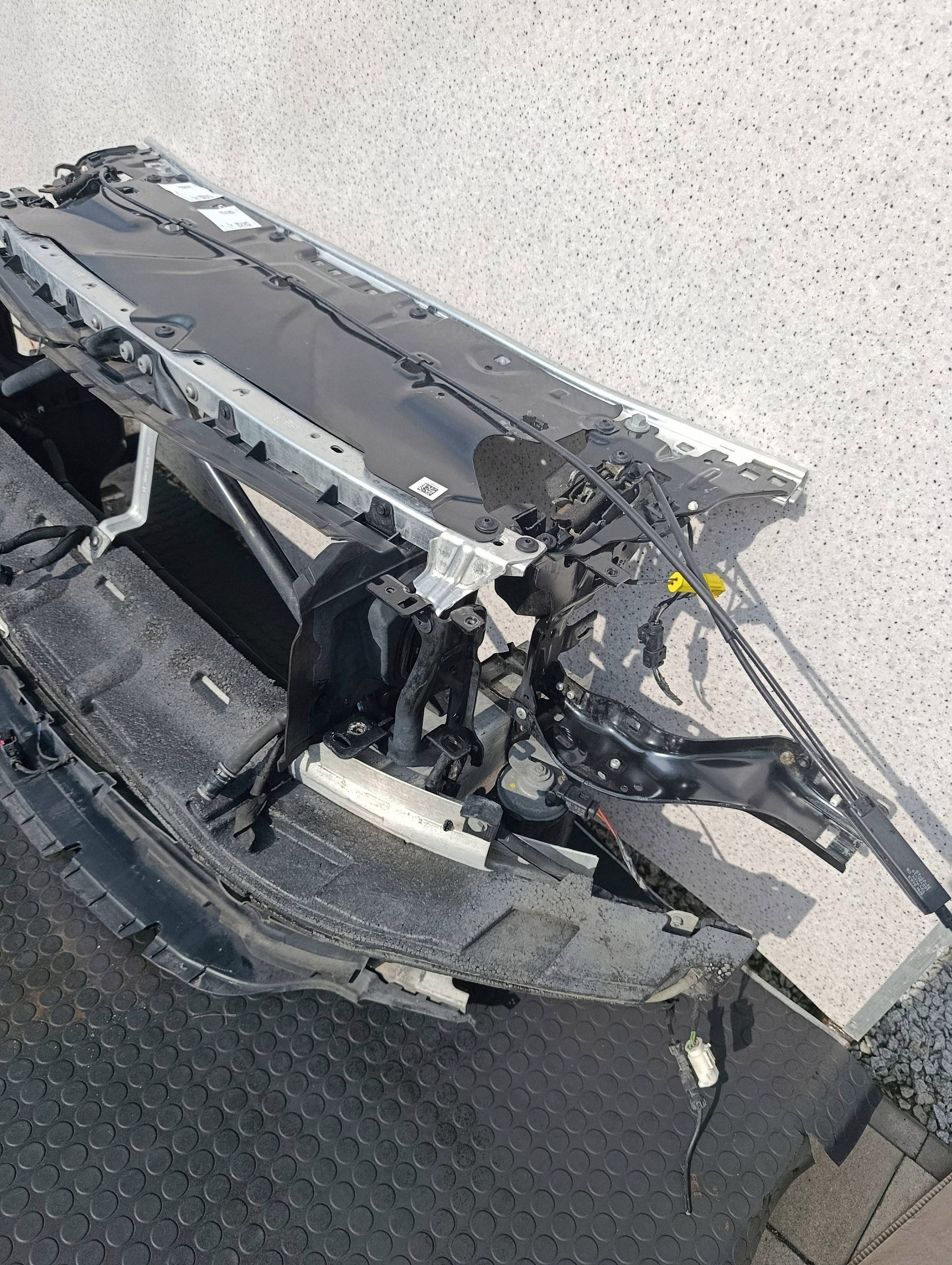 BMW 840i G16 G15 G14 etuvahvistin 7373405 image 3