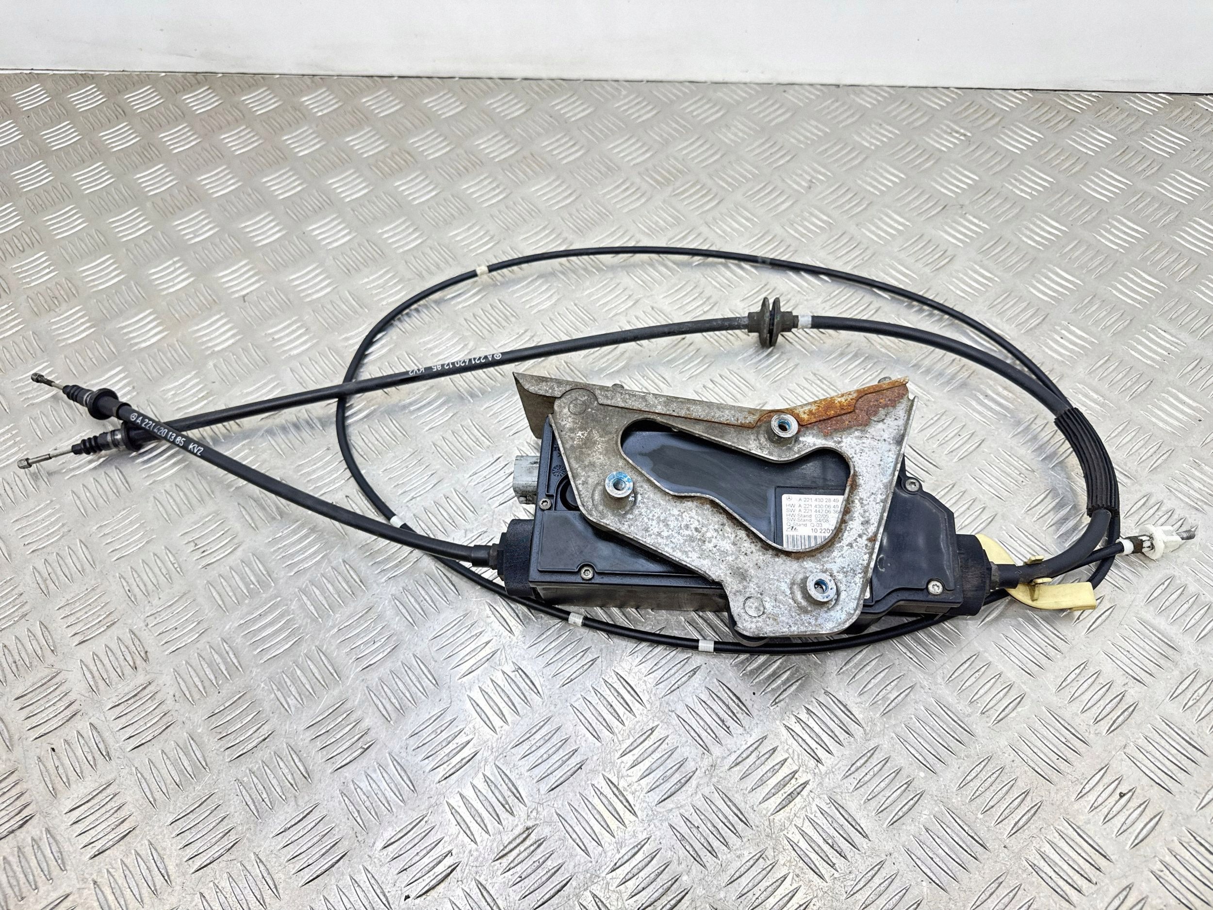 Handbremsmotor Mercedes S W221 A2214302849 image 2