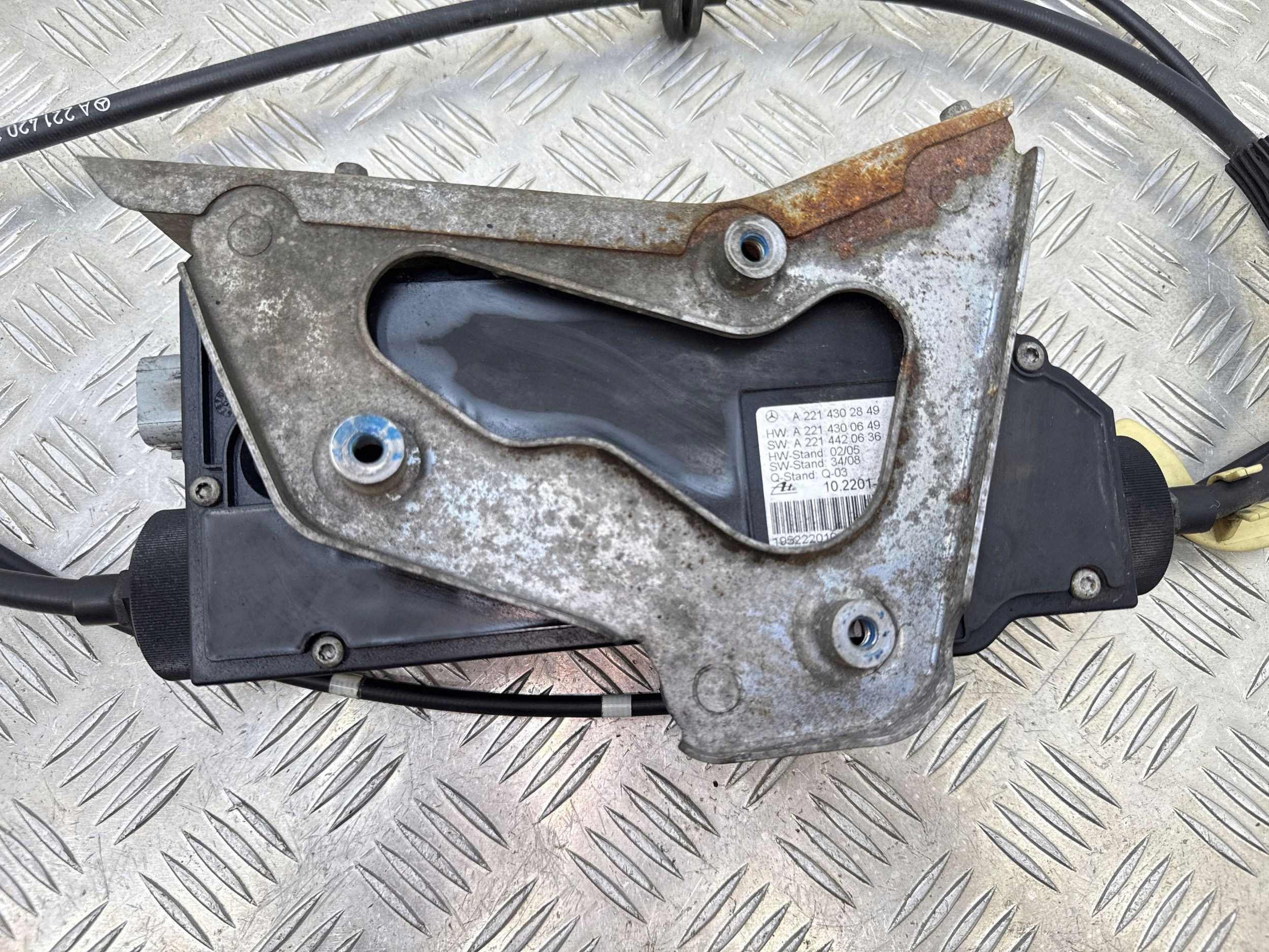 Parking Brake Motor Mercedes S W221 A2214302849