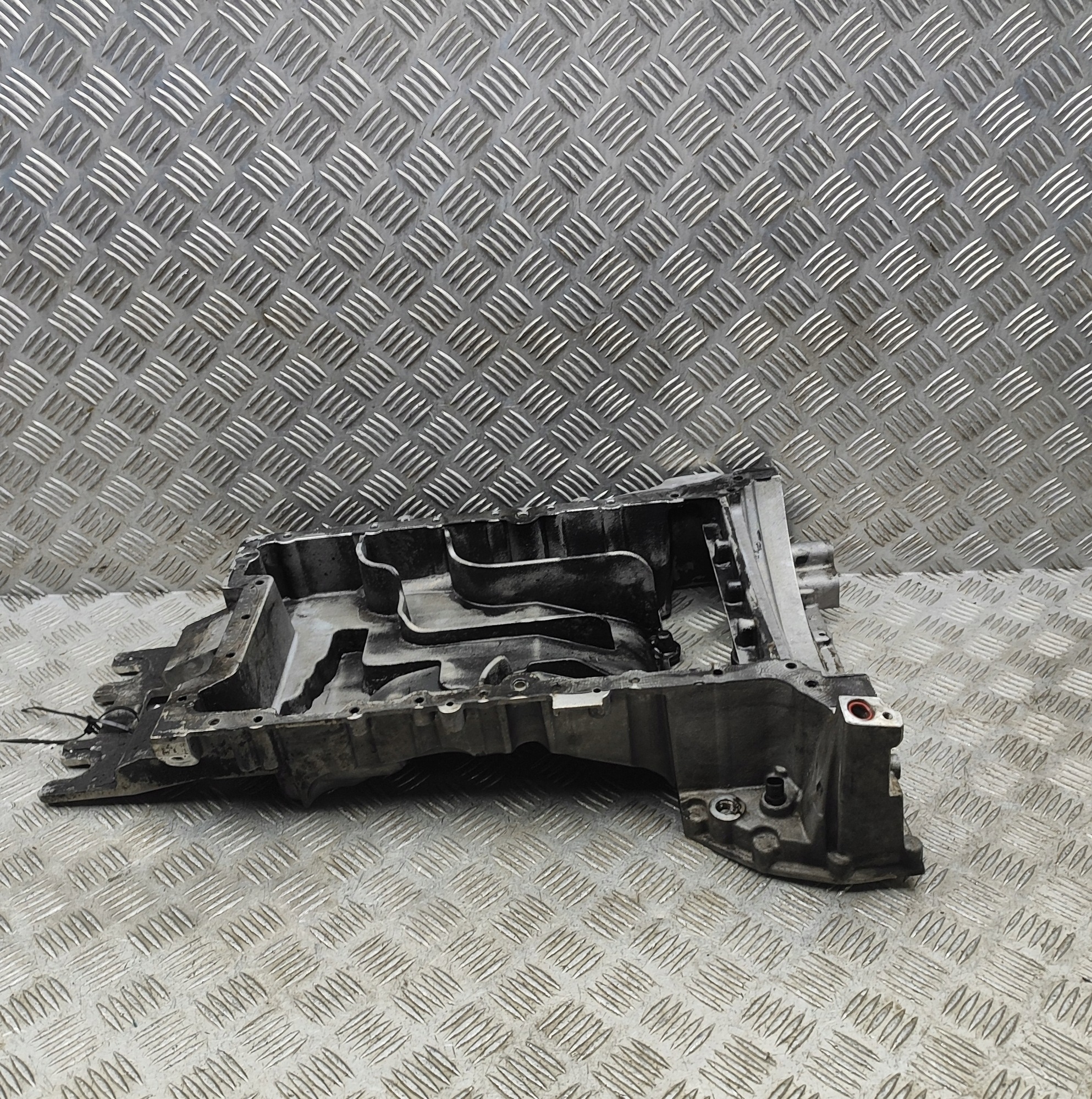 Carter d'huile Mercedes E W212 A6420142500 image 3