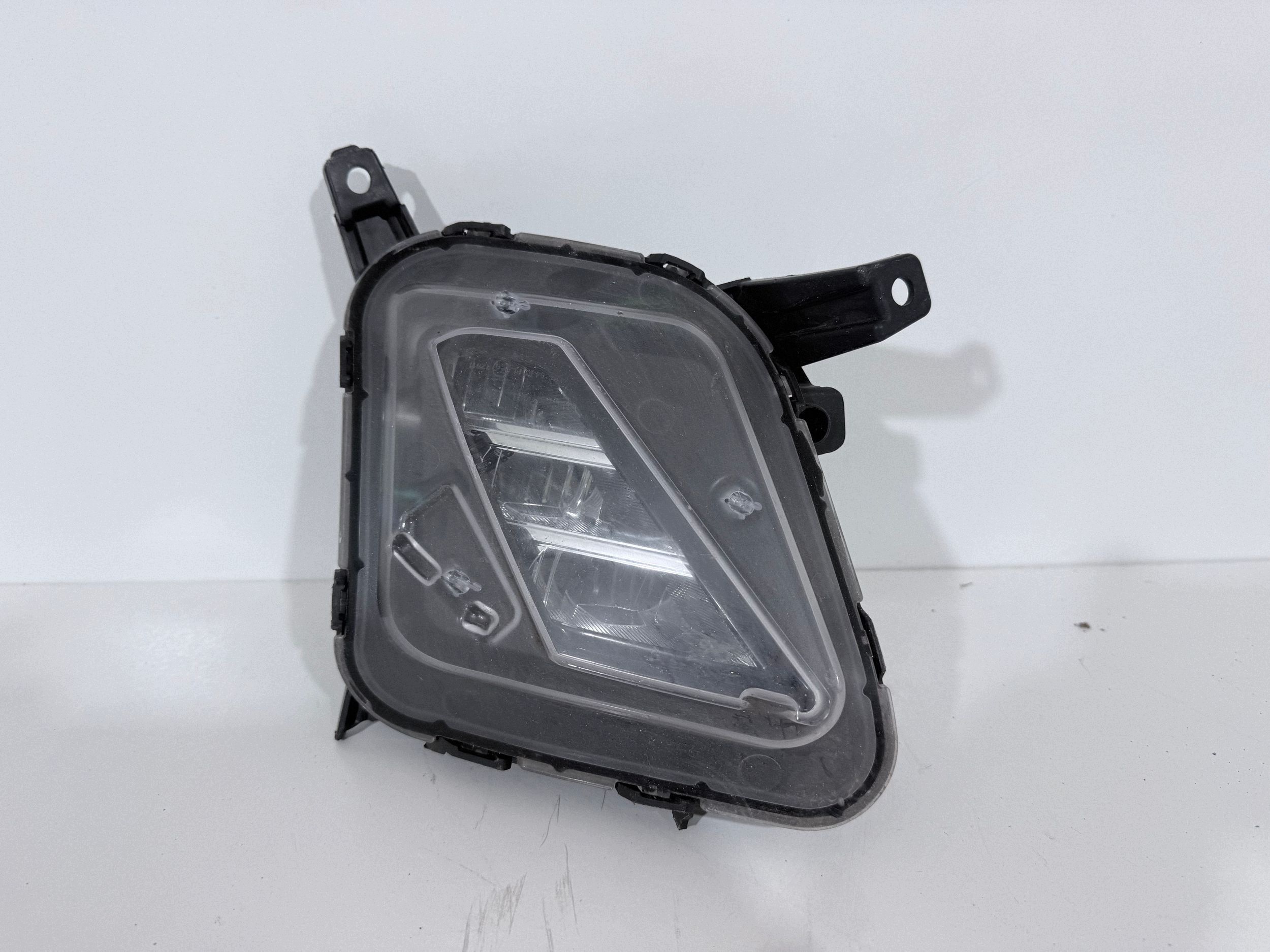 Farol DRL Dianteiro Esquerdo KIA Sportage 92201R2100 image 2