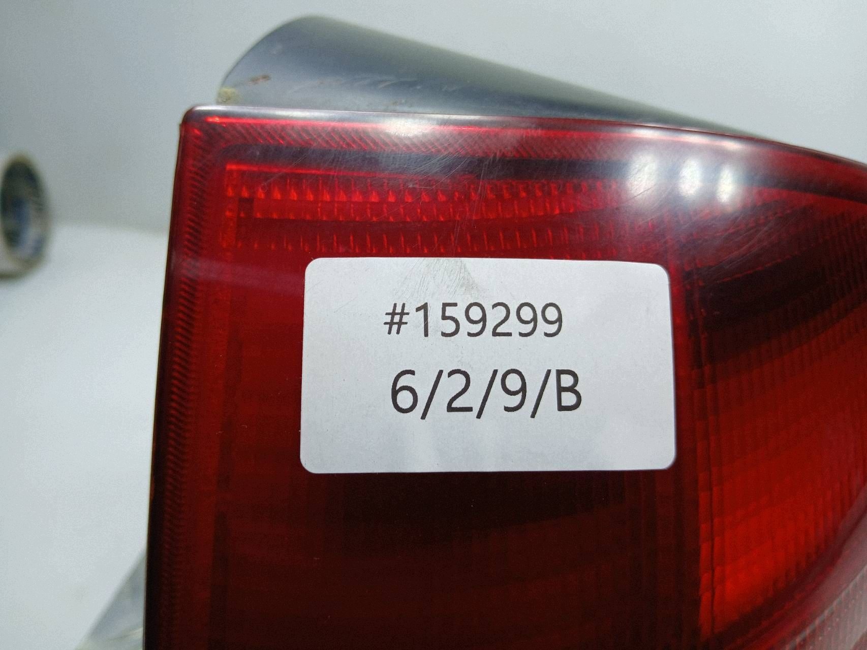 Feu arrière gauche Audi A3 8L OEM 159299KAS image 3