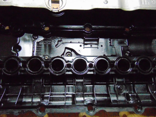 Couvre-culasse BMW E60 E90 X3 E83 M57 2.5d 3.0d image 9
