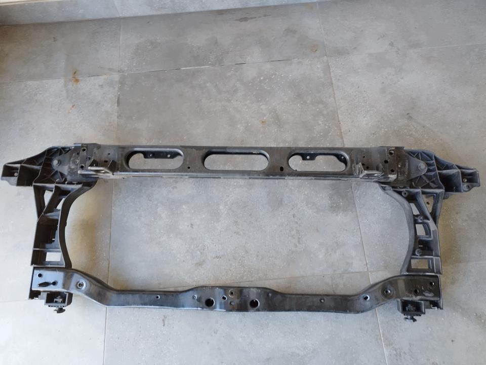 Front Reinforcement Bracket 68335505AC RAM 1500 Classic image 3