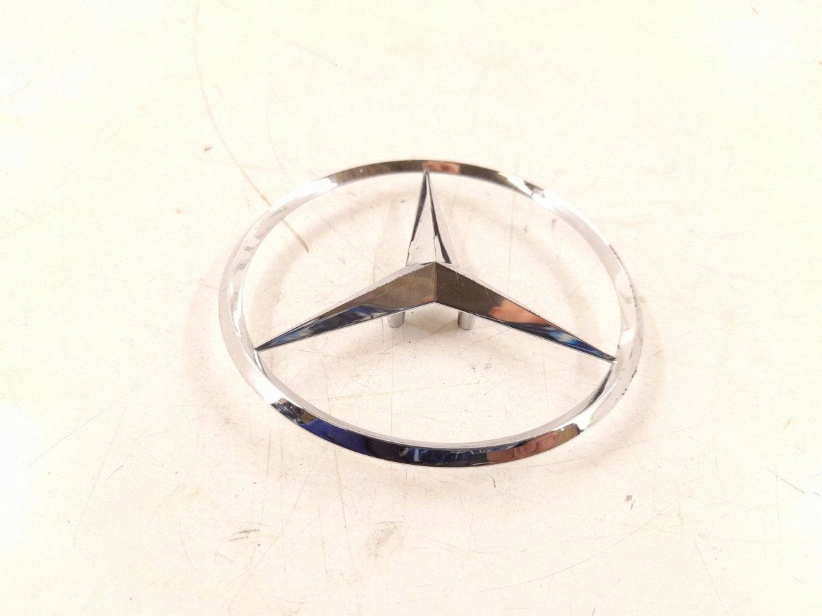 Mercedes-Benz S W221 Rear Emblem Logo A2217580058